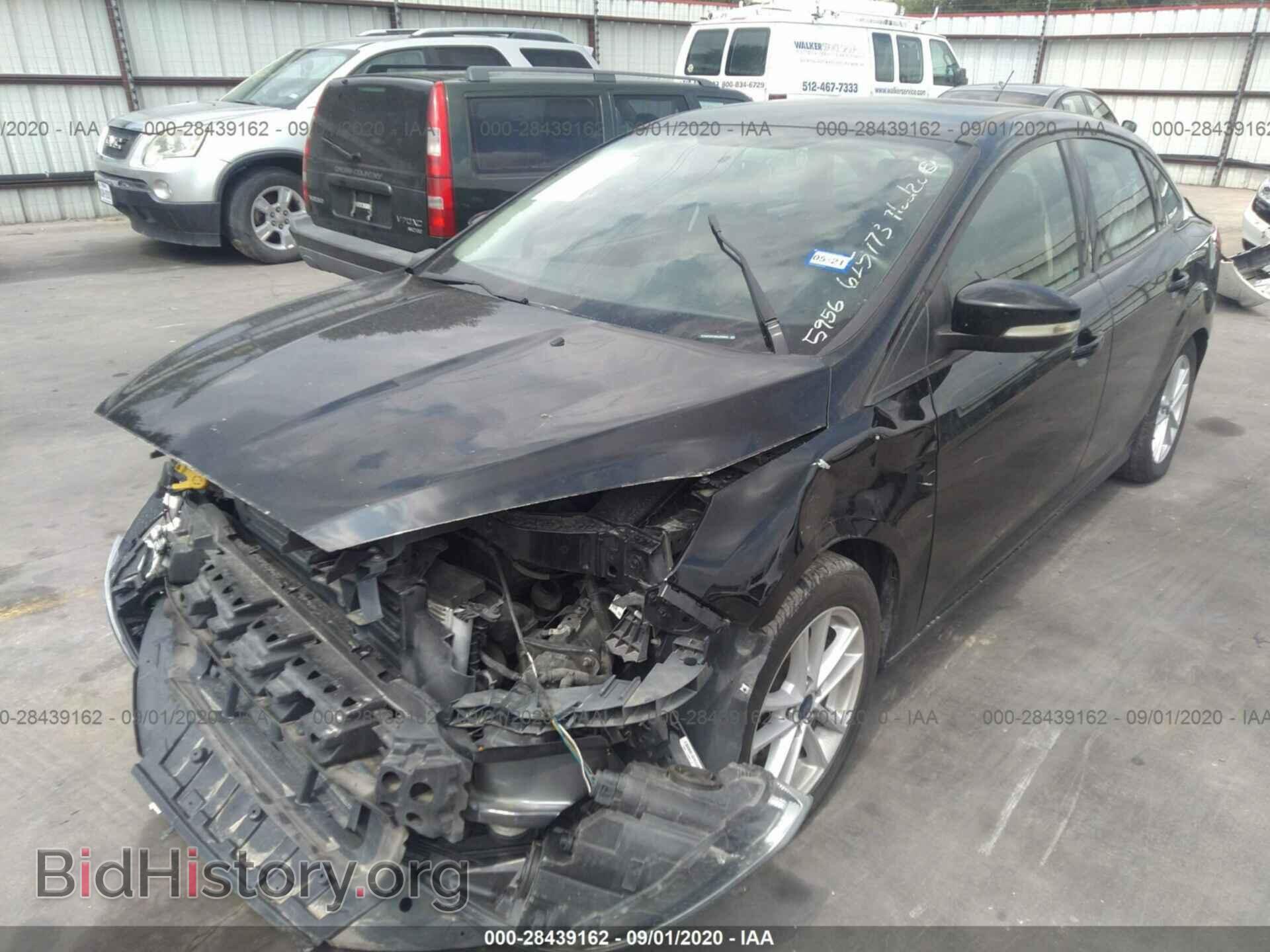2017 FORD FOCUS - VIN: 1FADP3F23HL225956 - Фото 2