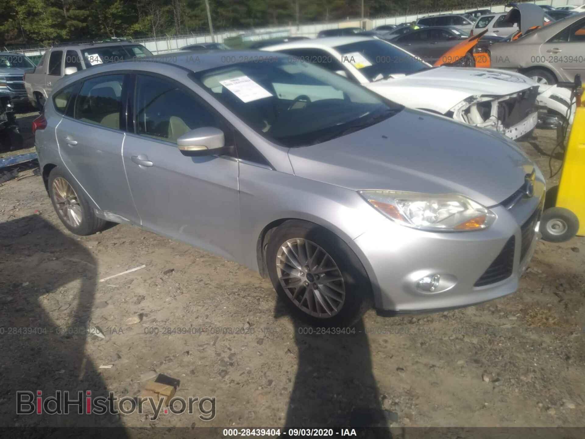 Фотография 1FAHP3M28CL327623 - FORD FOCUS 2012