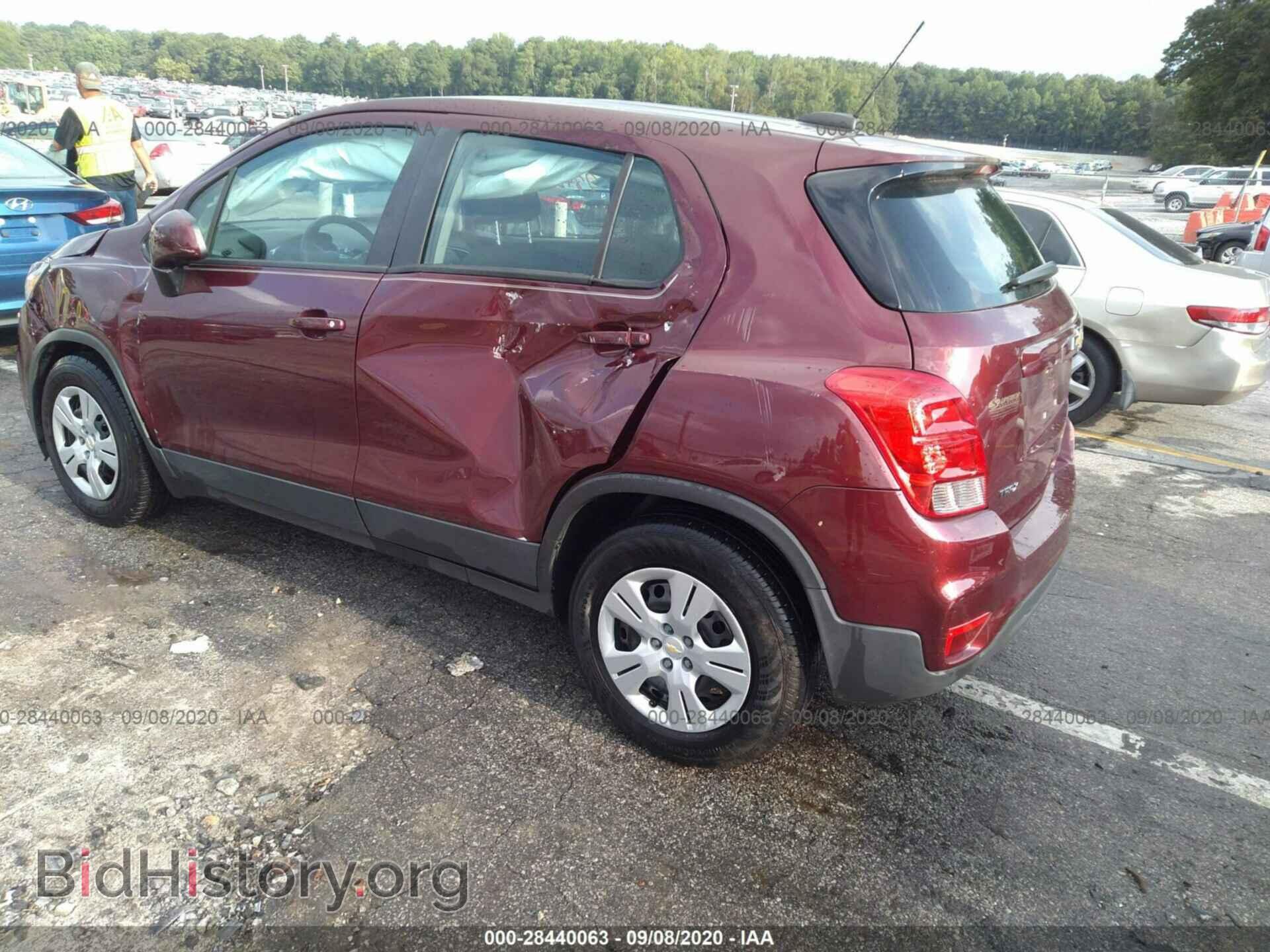 2017 CHEVROLET TRAX - VIN: 3GNCJKSB3HL184456 - Фото 3