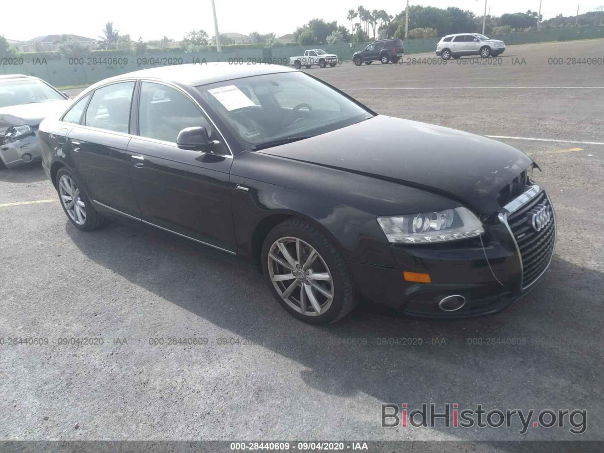 Photo WAUKGAFB1BN010073 - AUDI A6 2011