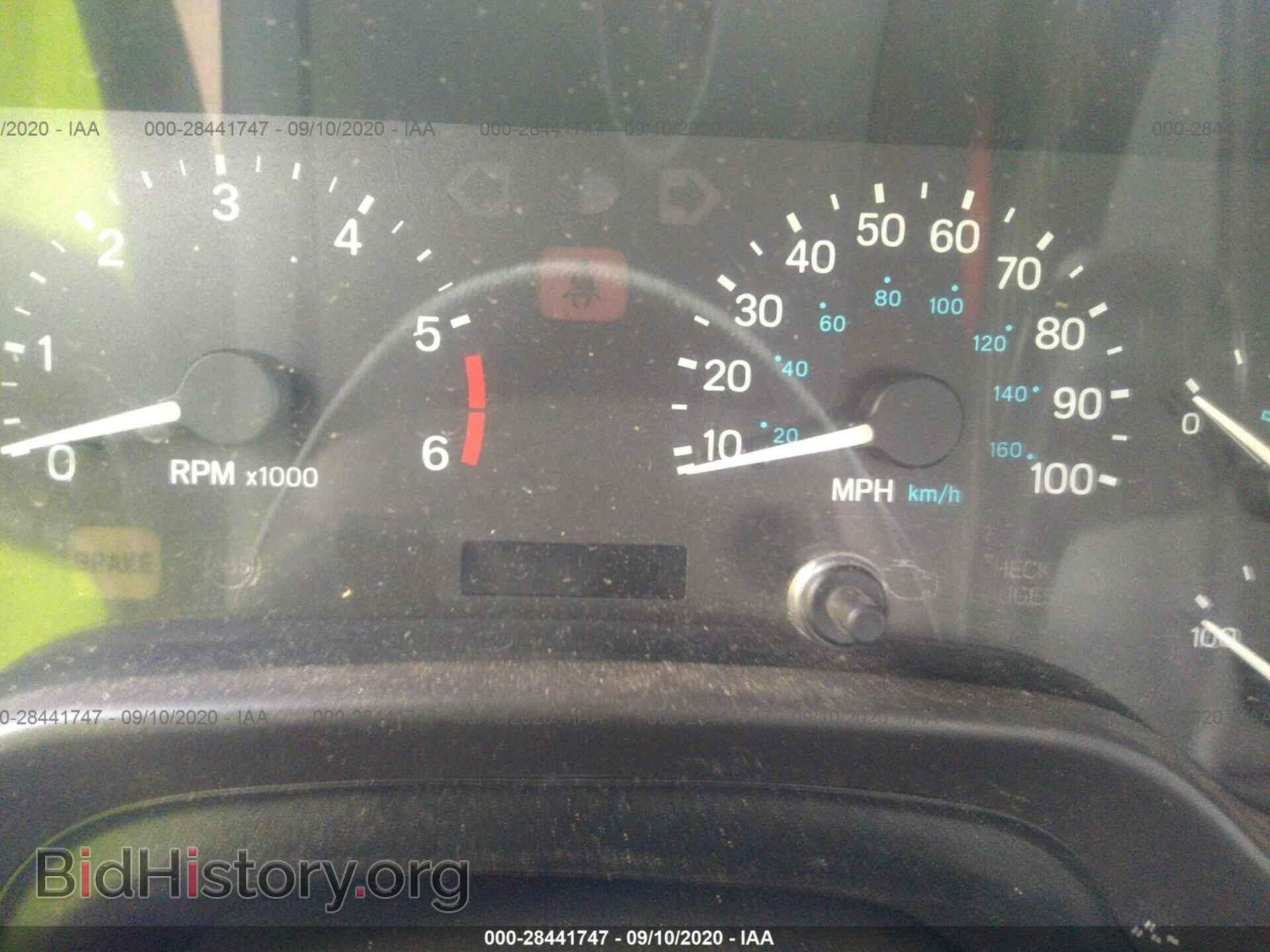 2000 JEEP WRANGLER - VIN: 1J4FA29P2YP730766 - Фото 7