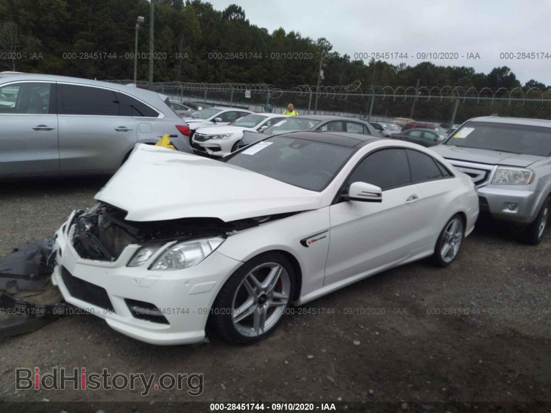 2012 MERCEDES-BENZ E-CLASS - VIN: WDDKJ7DBXCF155334 - Photo 2