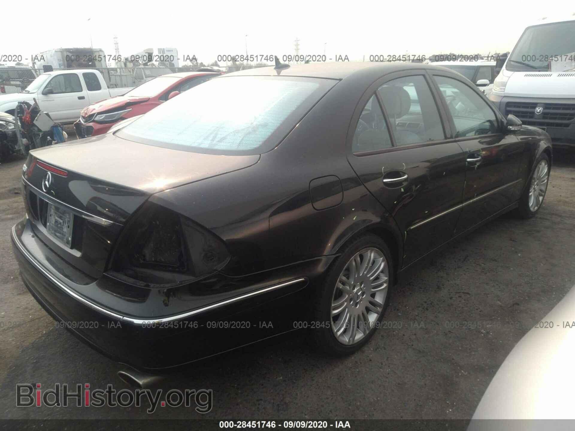 2007 MERCEDES-BENZ E-CLASS - VIN: WDBUF56X97B080302 - Фото 4