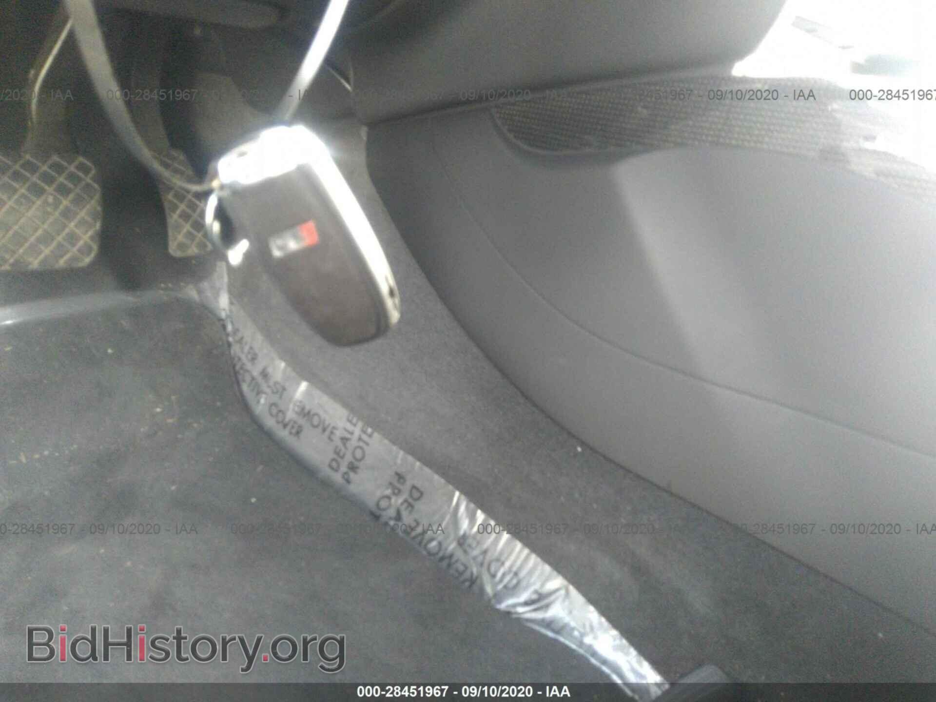 2012 AUDI S5 - VIN: WAUCGAFH3CN003569 - Photo 11