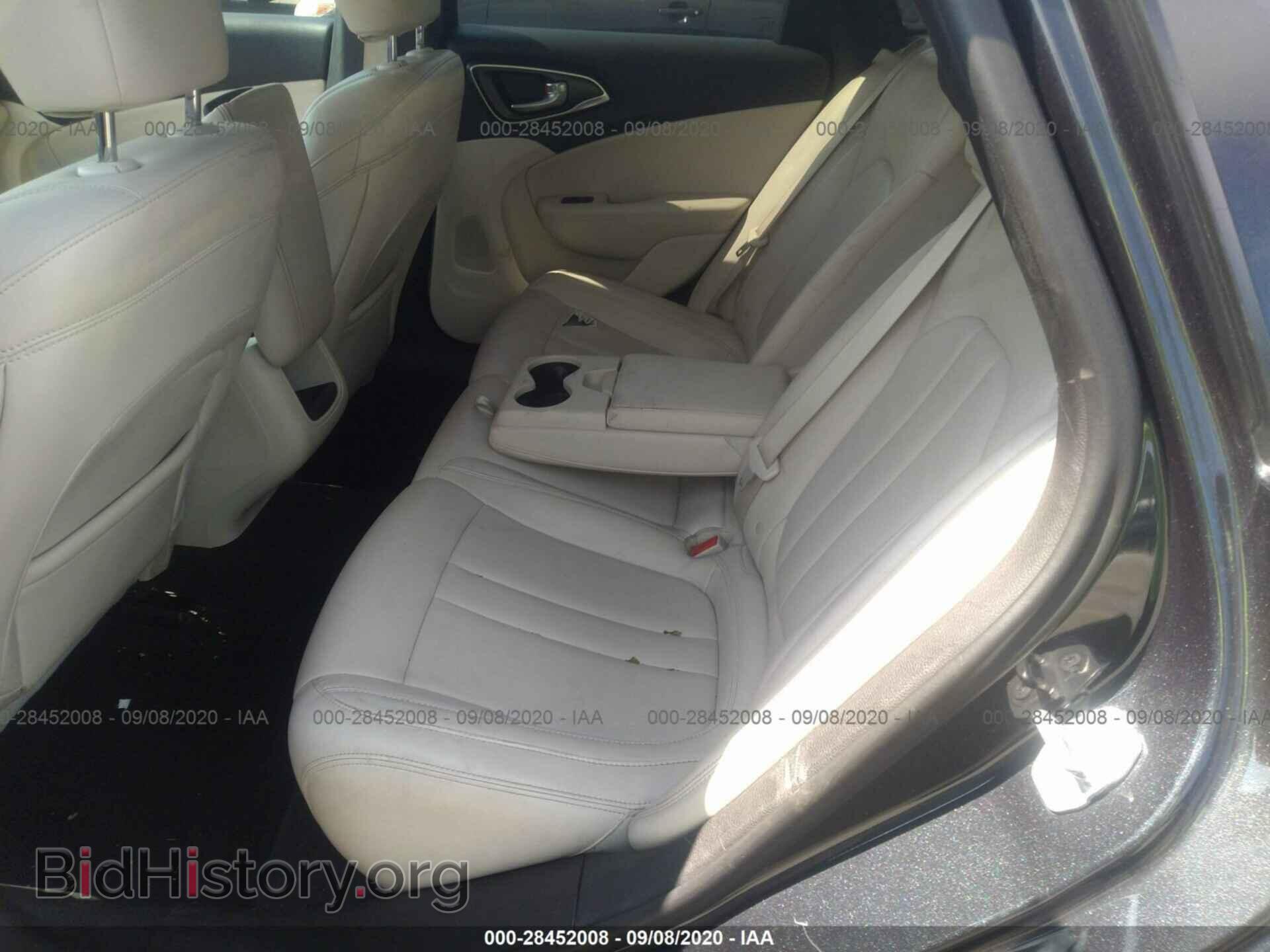 2016 CHRYSLER 200 - VIN: 1C3CCCABXGN185021 - Фото 8