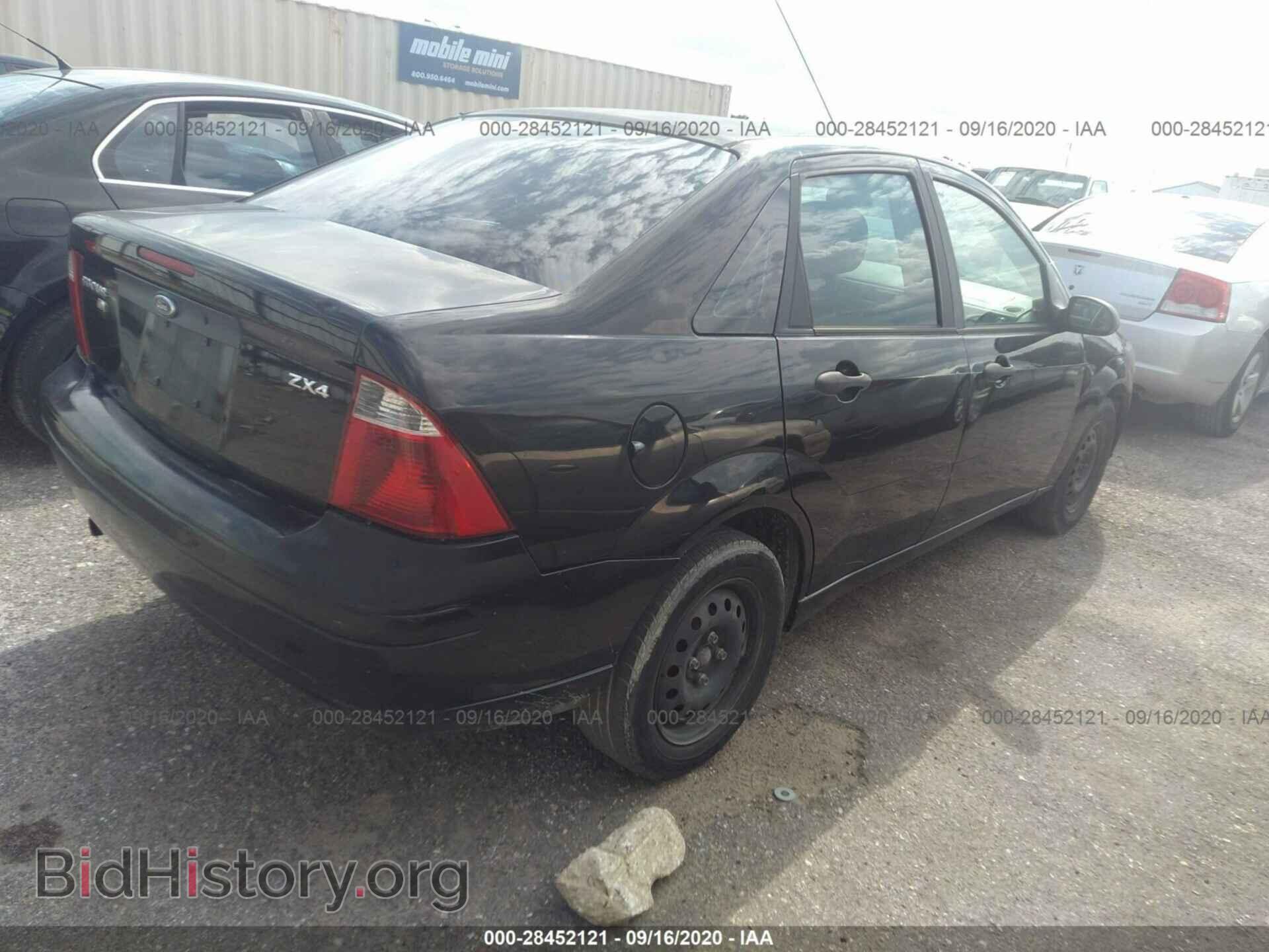 2006 FORD FOCUS - VIN: 1FAFP34N56W194968 - Фото 4