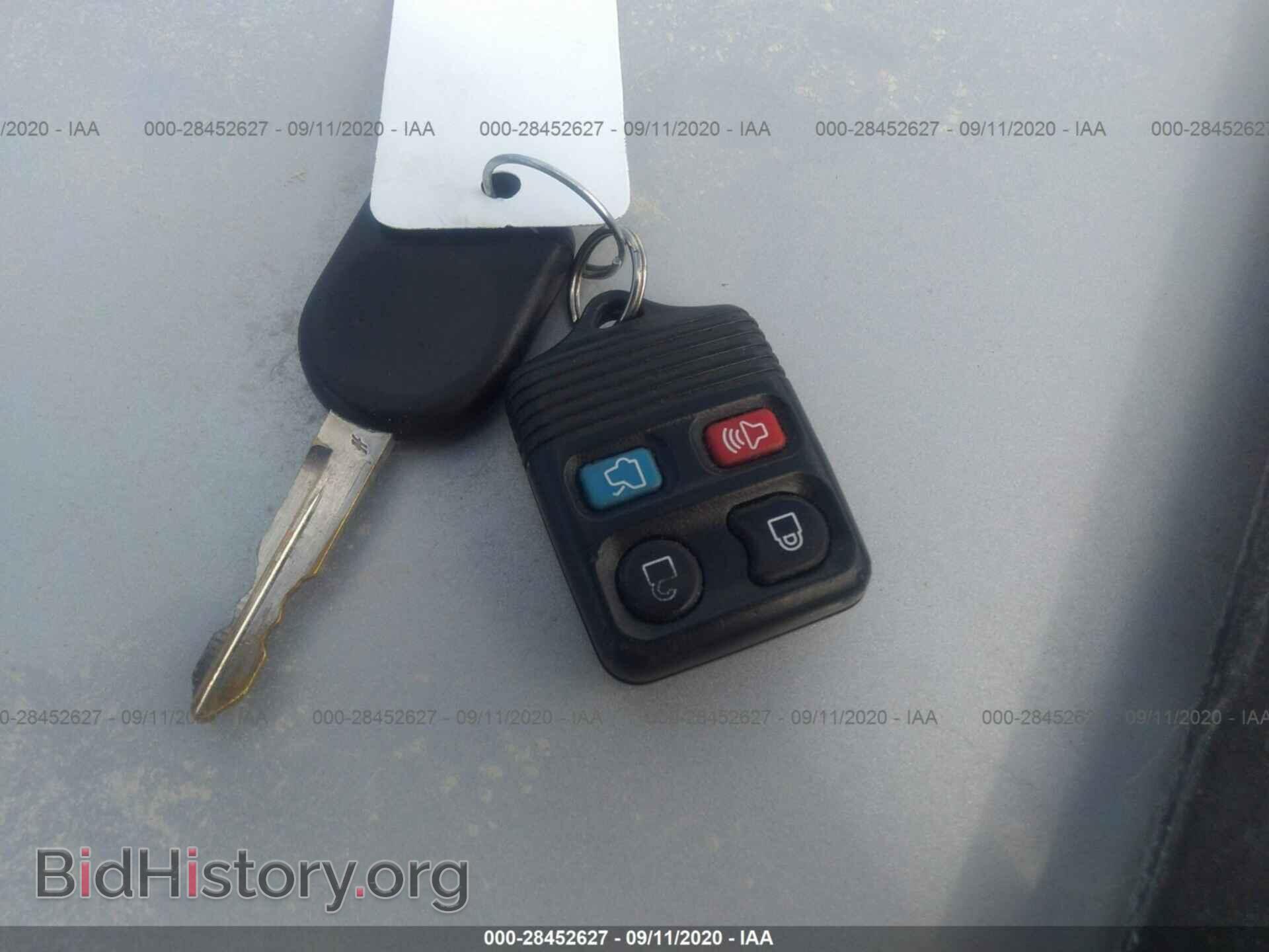 2008 FORD FOCUS - VIN: 1FAHP35N38W156276 - Фото 11
