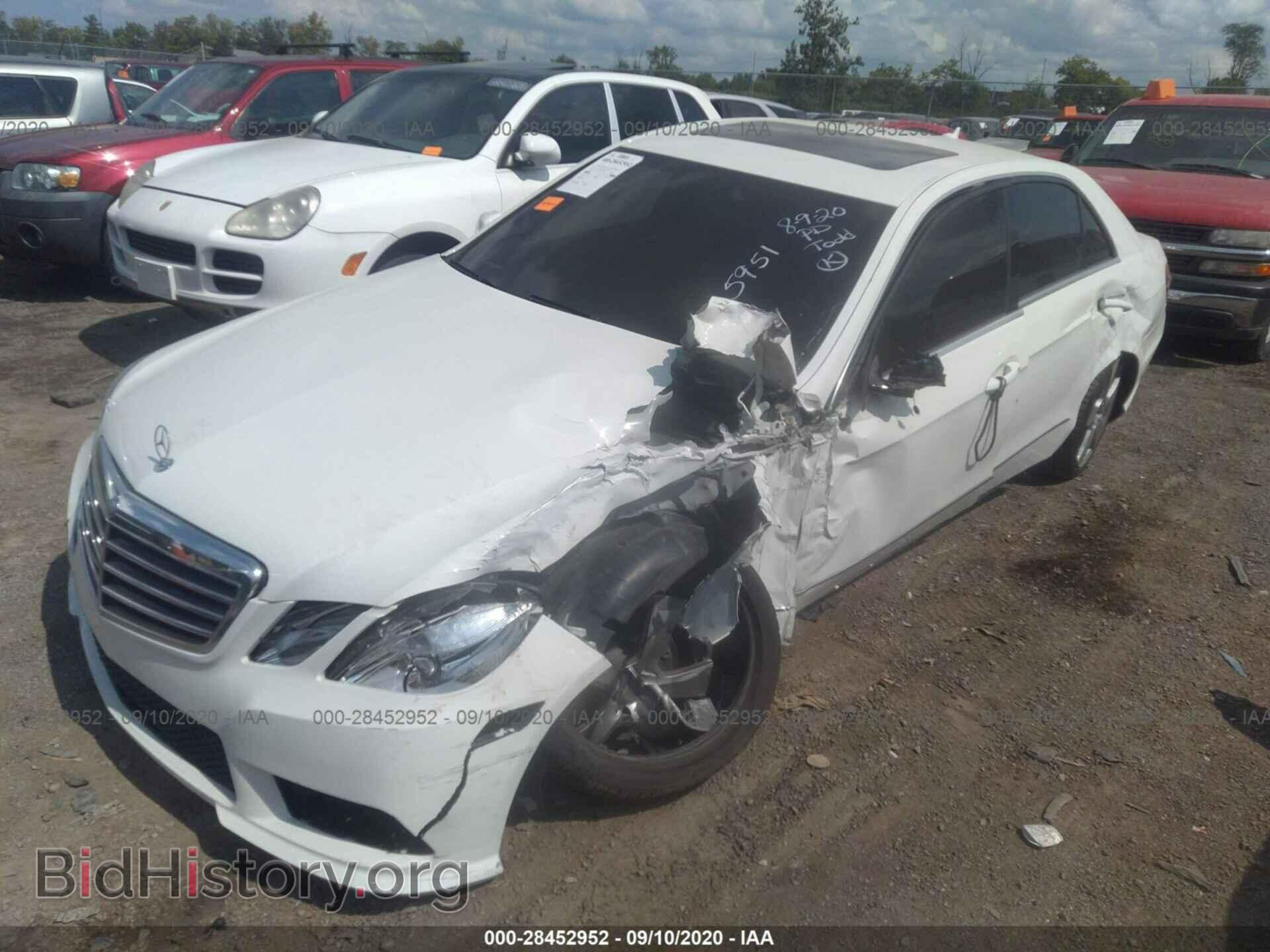 2010 MERCEDES-BENZ E-CLASS - VIN: WDDHF8HB4AA225951 - Фото 2
