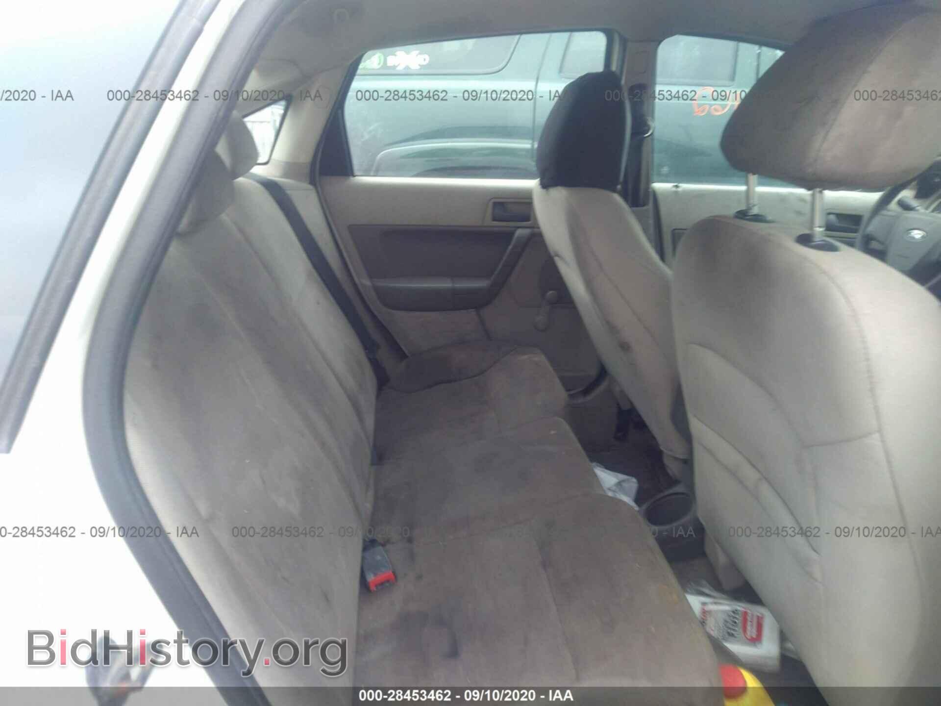 2011 FORD FOCUS - VIN: 1FAHP3EN2BW168510 - Фото 8