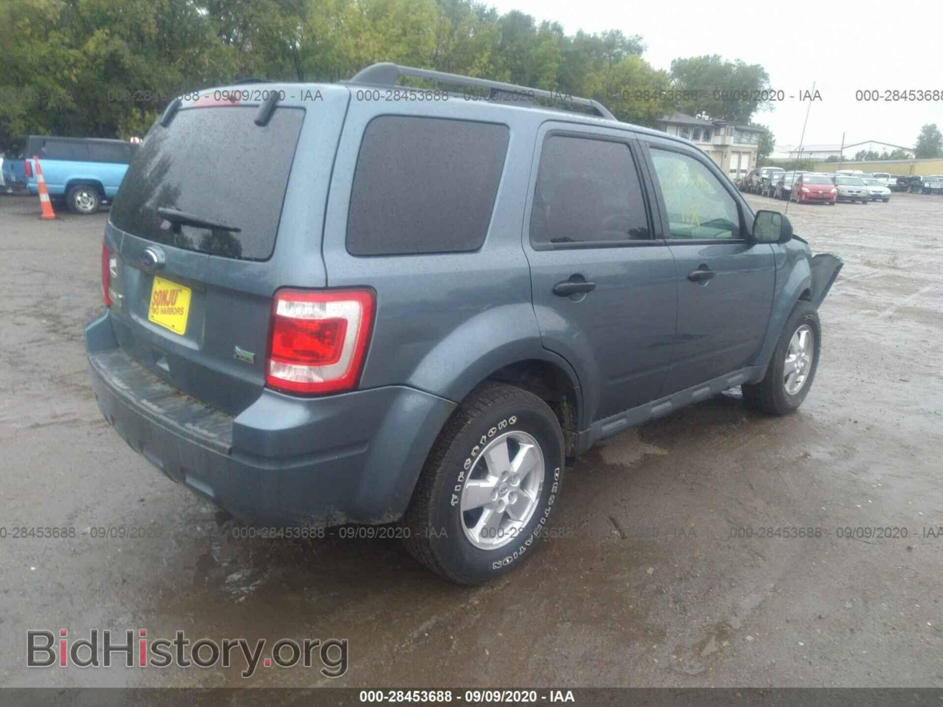2011 FORD ESCAPE - VIN: 1FMCU9DG2BKA45294 - Фото 4