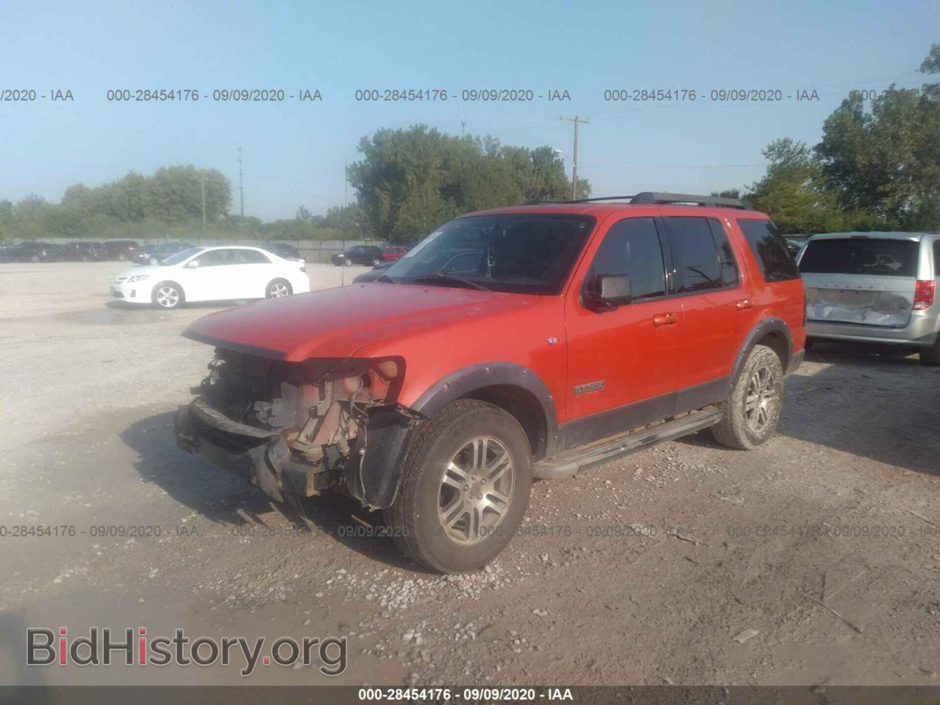 2007 FORD EXPLORER - VIN: 1FMEU73877UB10241 - Фото 2