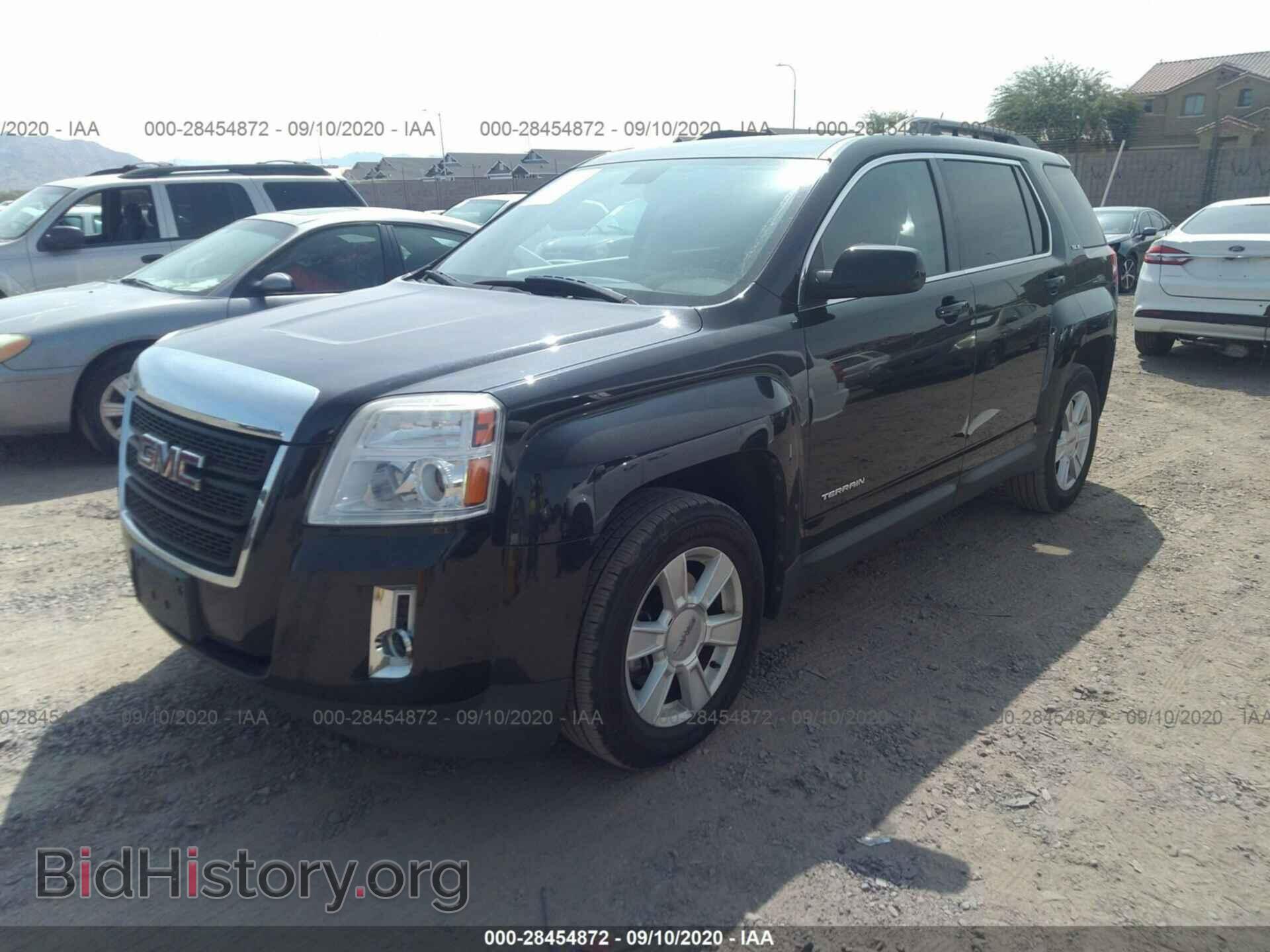 2010 GMC TERRAIN - VIN: 2CTALDEW2A6303035 - Photo 2
