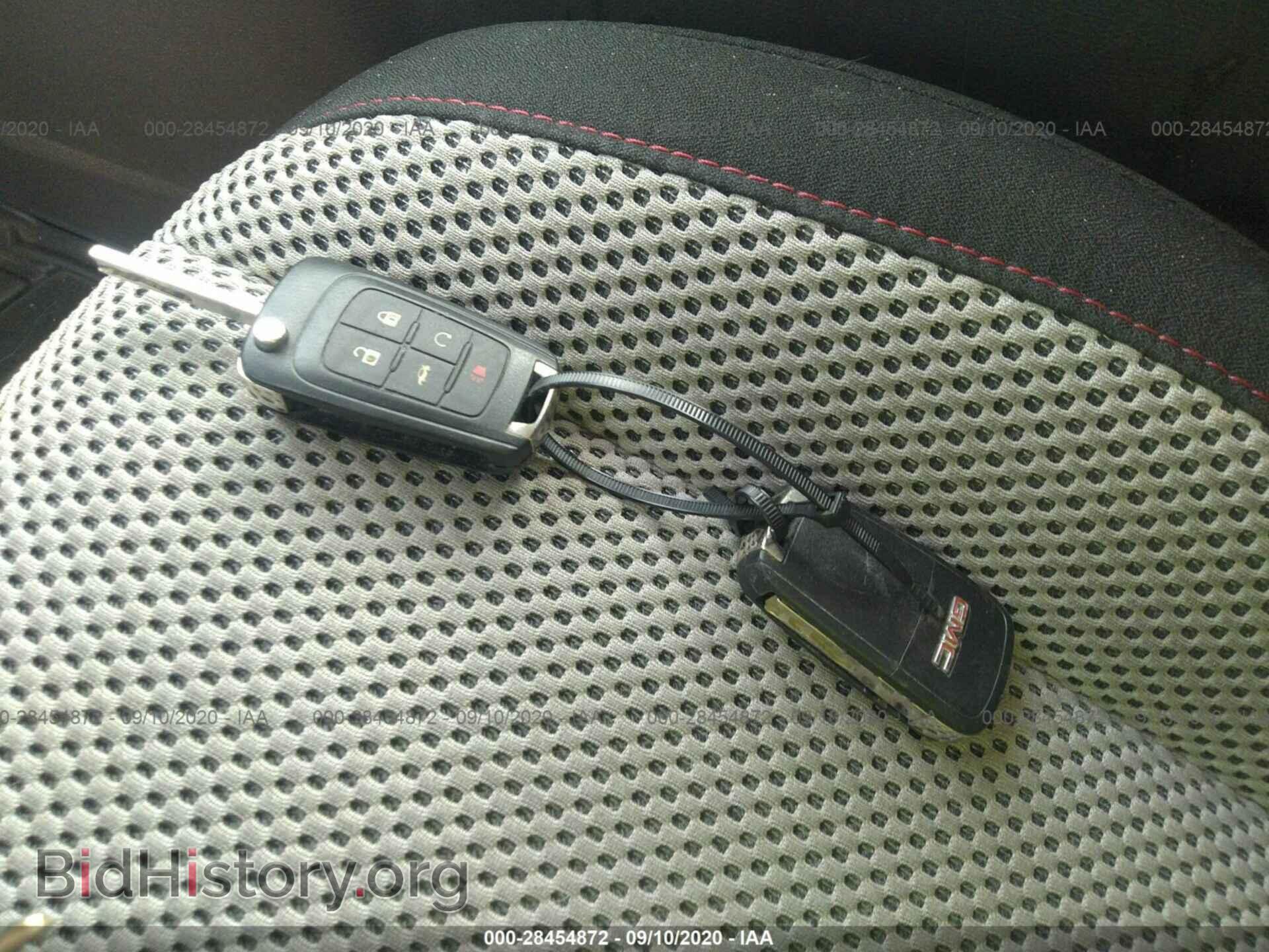 2010 GMC TERRAIN - VIN: 2CTALDEW2A6303035 - Photo 11