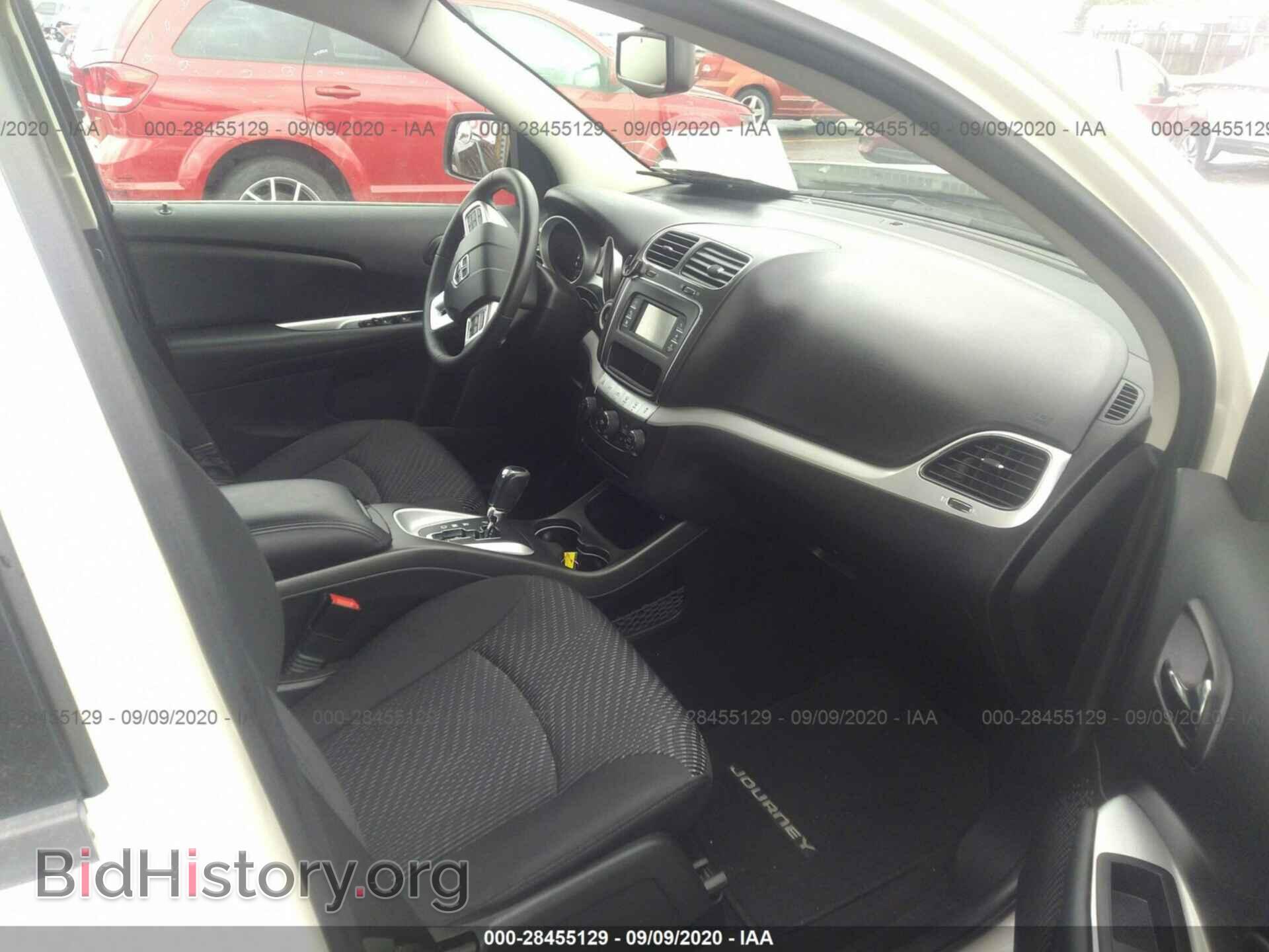 2017 DODGE JOURNEY - VIN: 3C4PDCABXHT604965 - Фото 5
