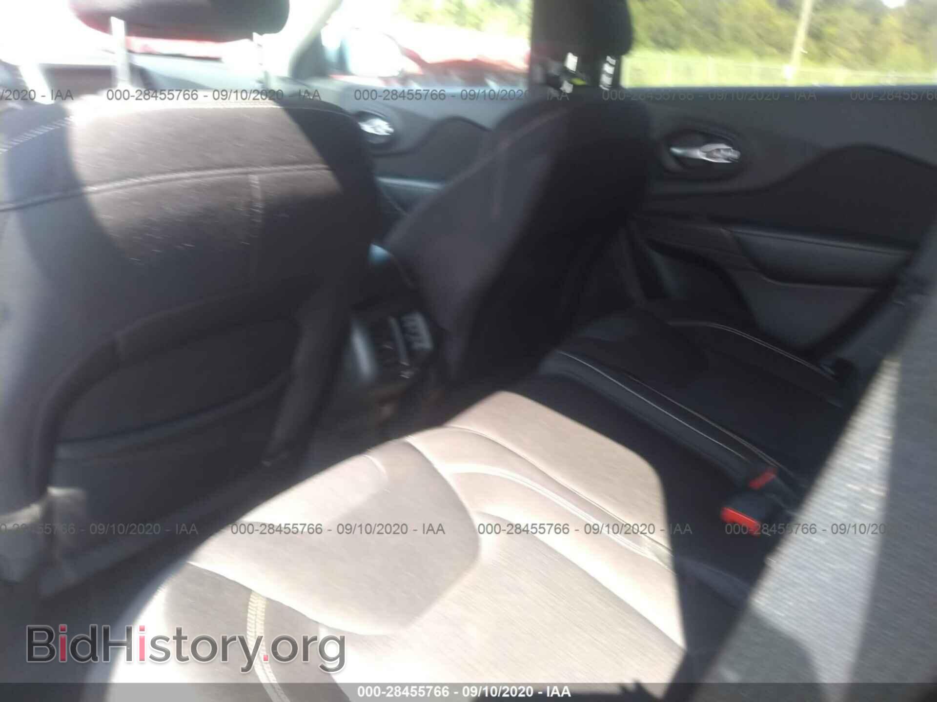 2015 JEEP CHEROKEE - VIN: 1C4PJLCB4FW712317 - Фото 8