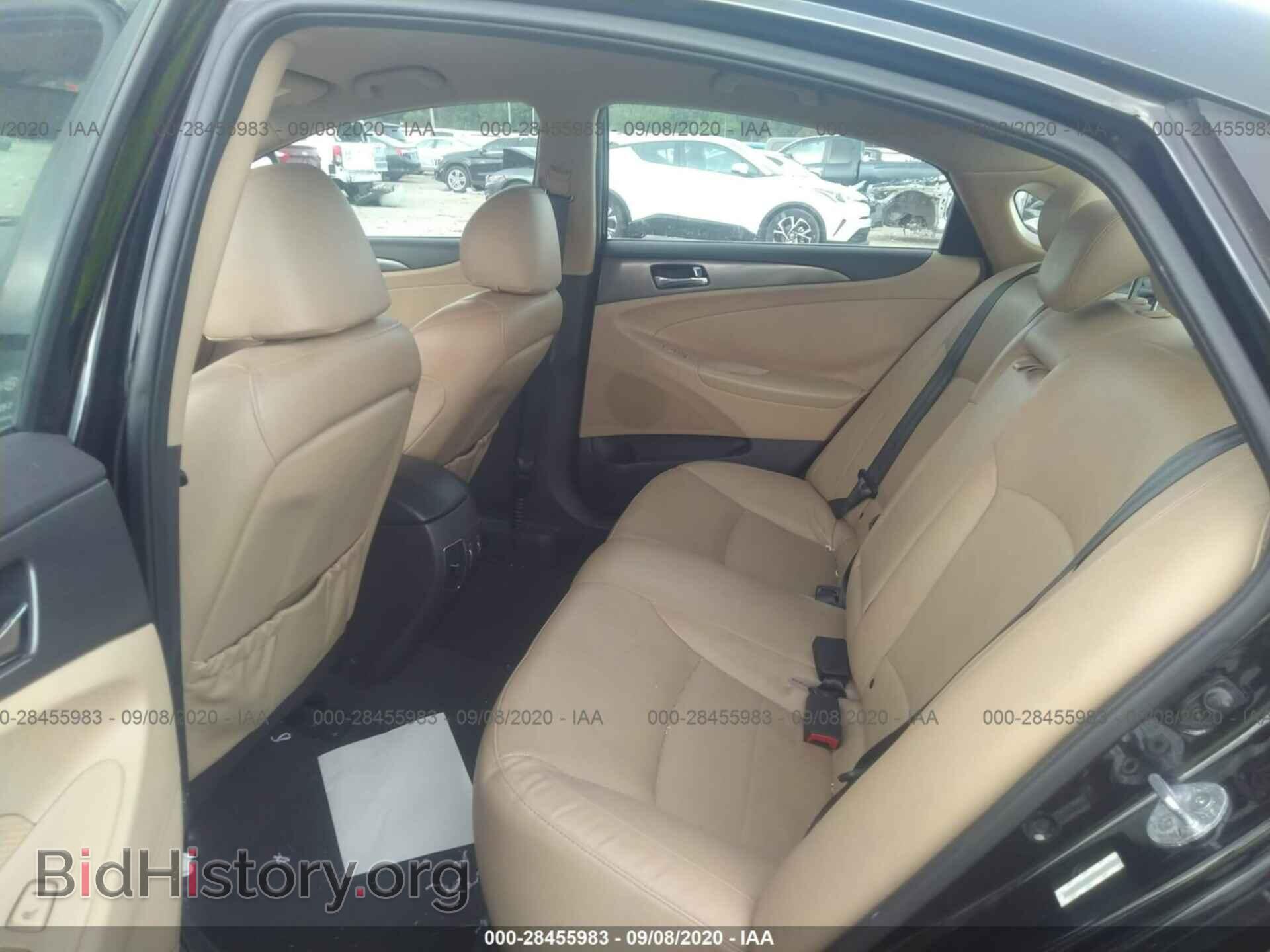 2012 HYUNDAI SONATA - VIN: KMHEC4A42CA032741 - Photo 8
