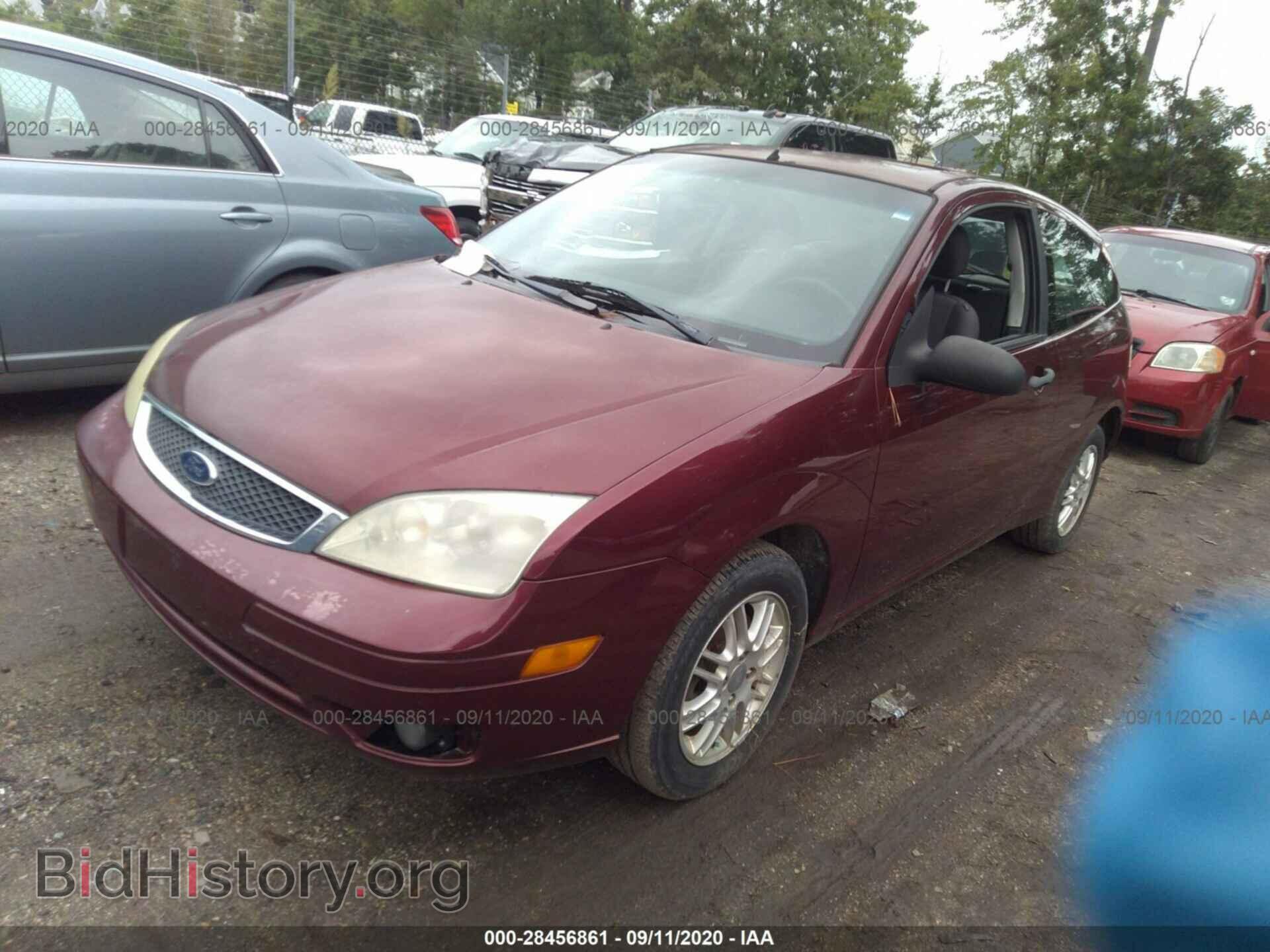 2007 FORD FOCUS - VIN: 1FAHP31N97W177816 - Фото 2