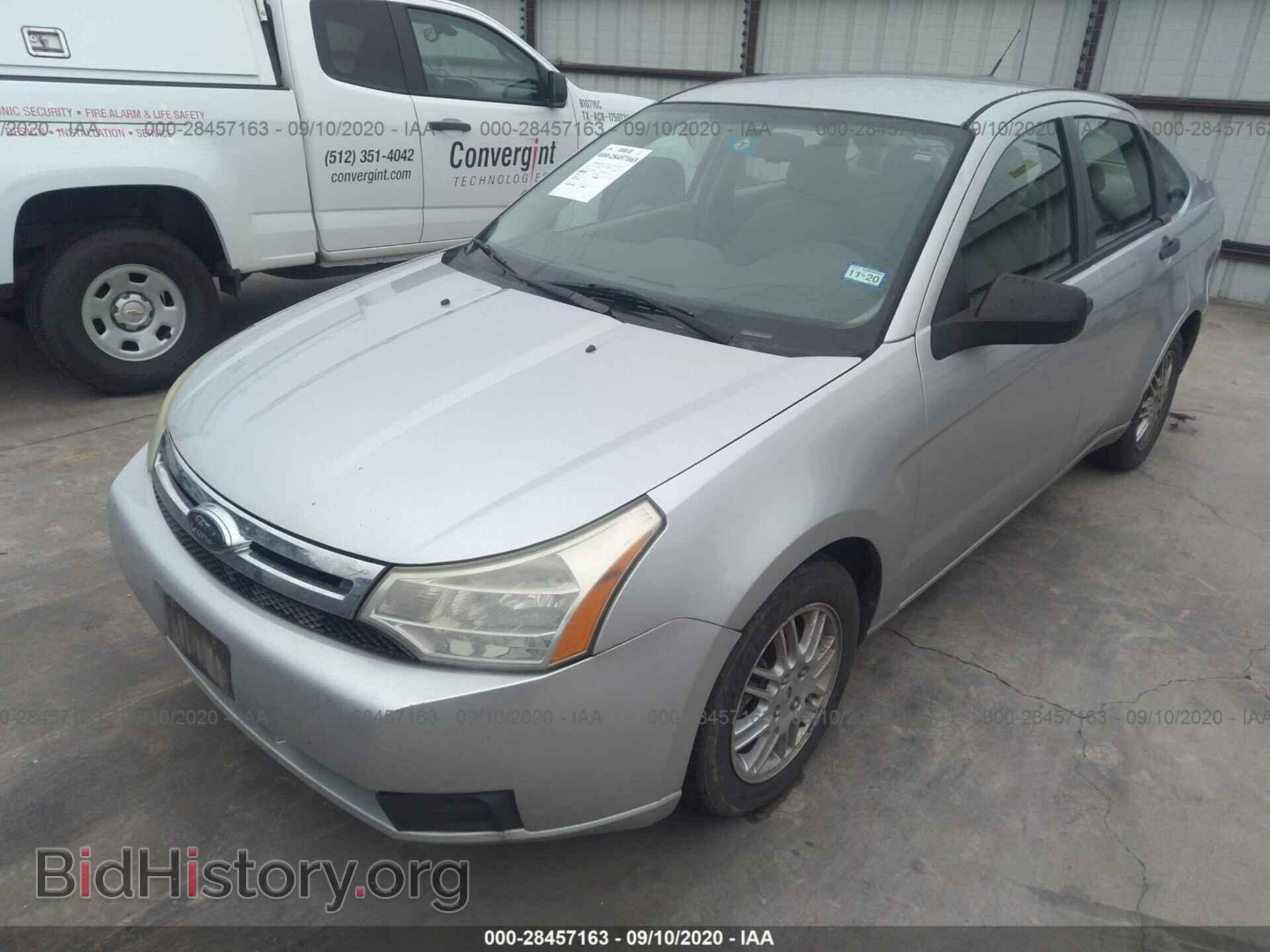 2010 FORD FOCUS - VIN: 1FAHP3FN3AW166231 - Фото 2
