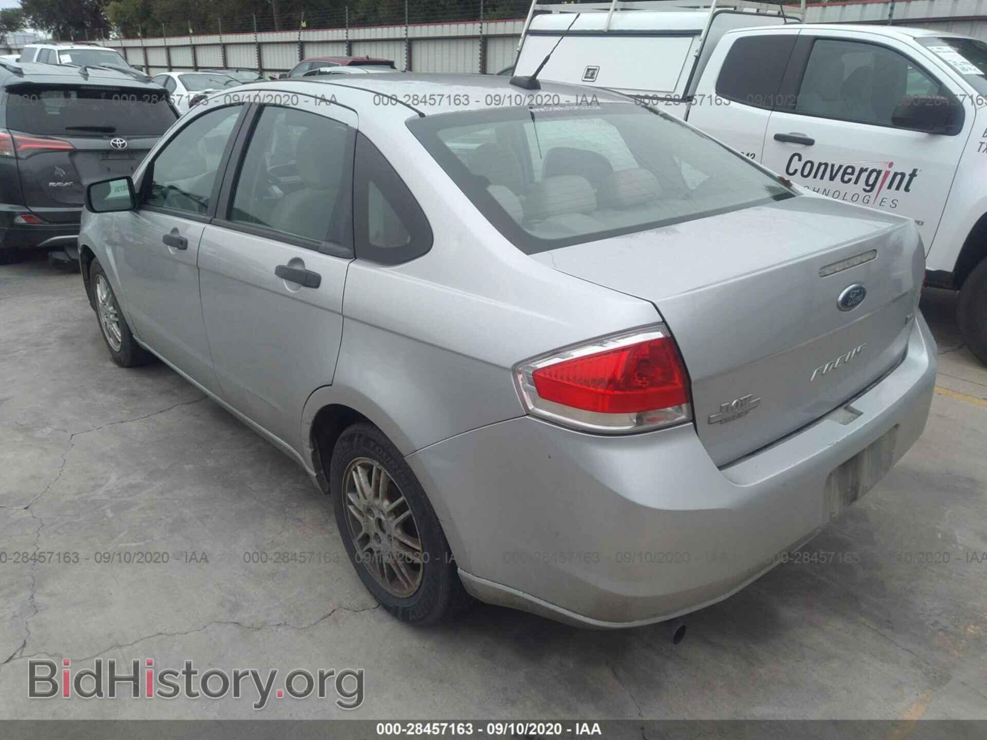 2010 FORD FOCUS - VIN: 1FAHP3FN3AW166231 - Фото 3