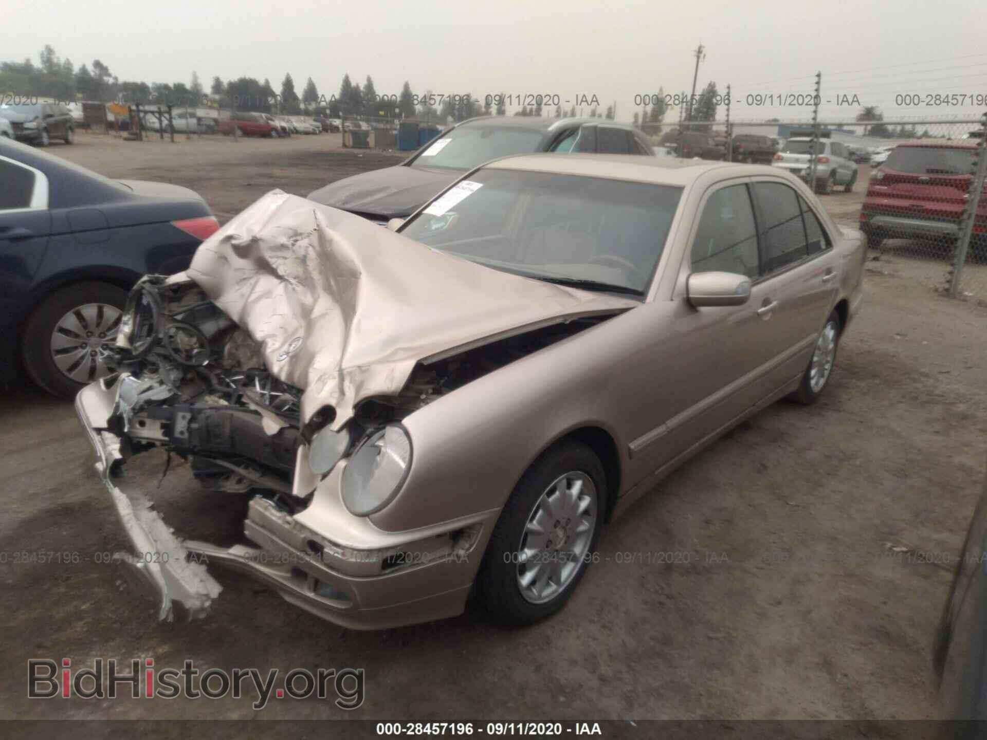 2001 MERCEDES-BENZ E-CLASS - VIN: WDBJF65J01B169799 - Фото 2