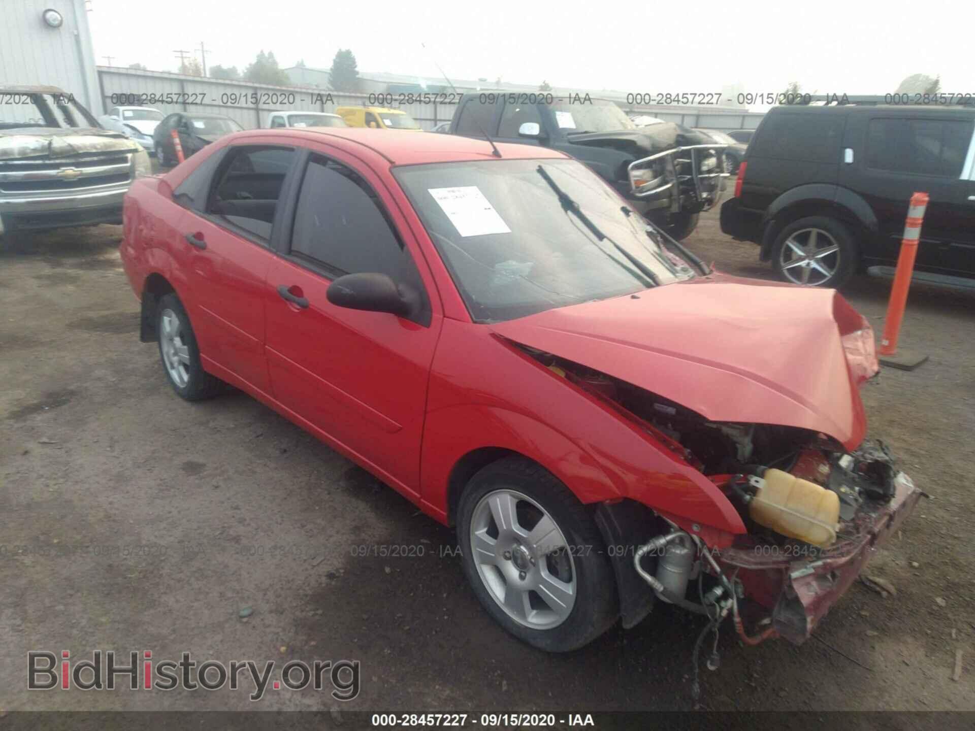 Photo 1FAHP34N37W366263 - FORD FOCUS 2007