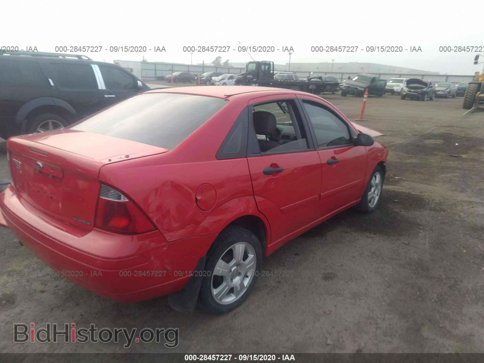 2007 FORD FOCUS - VIN: 1FAHP34N37W366263 - Фото 4