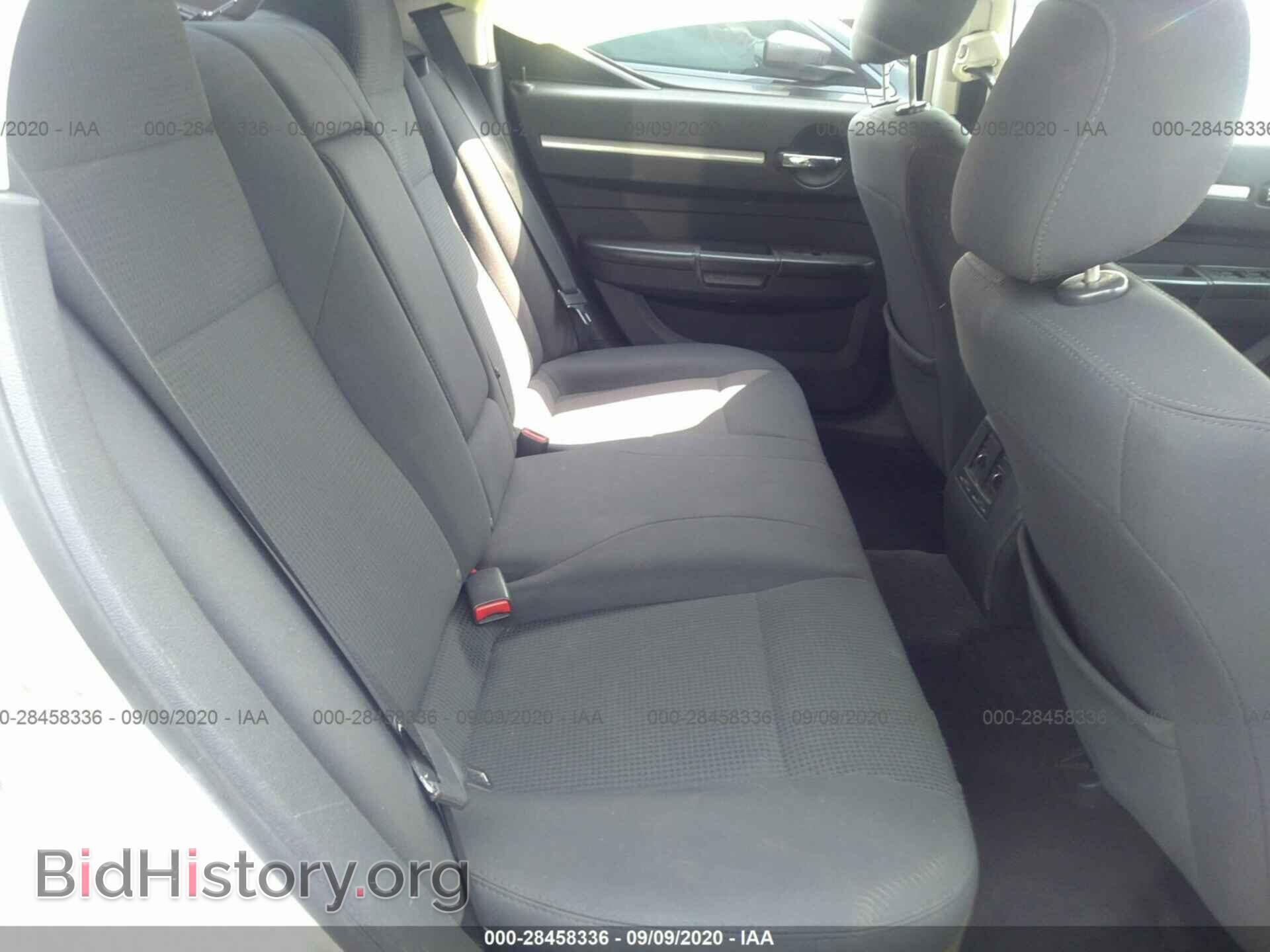 2010 DODGE CHARGER - VIN: 2B3CA3CVXAH180914 - Фото 8