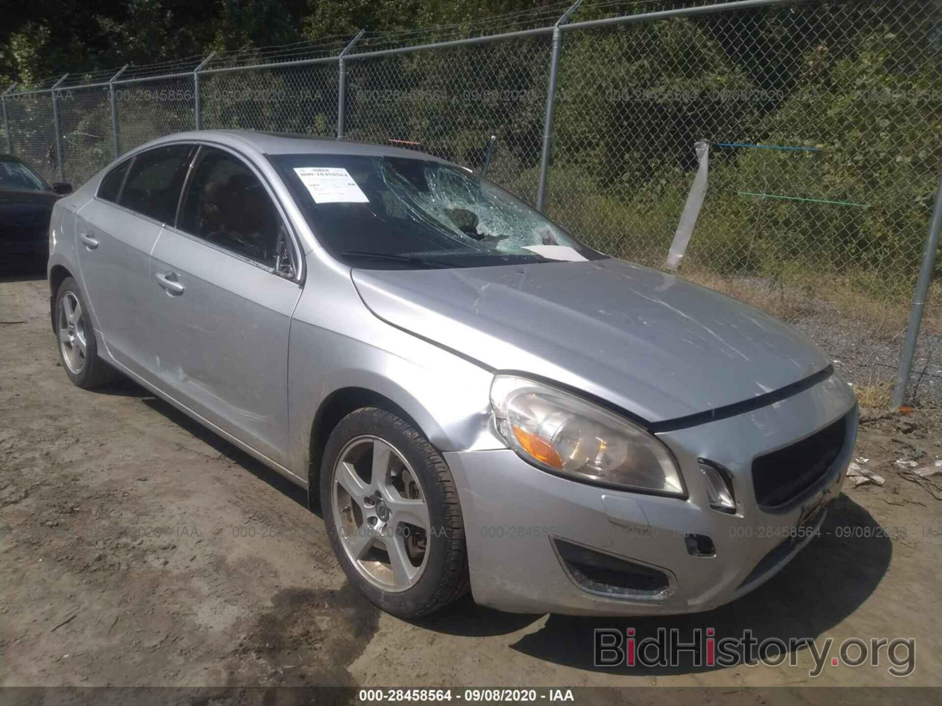 Photo YV1622FS3C2045784 - VOLVO S60 2012