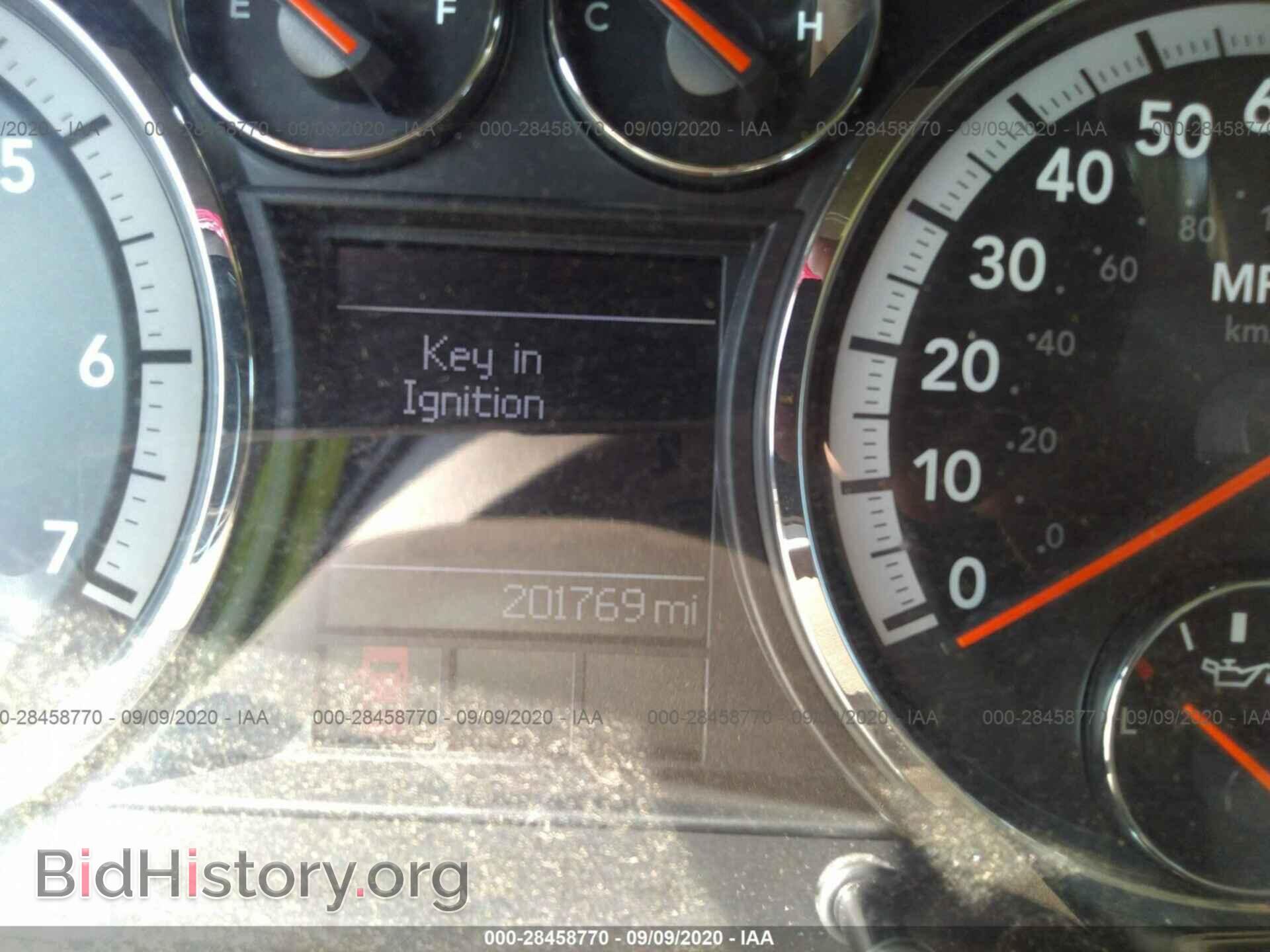 2010 DODGE RAM 1500 - VIN: 1D7RV1CT2AS215282 - Фото 7