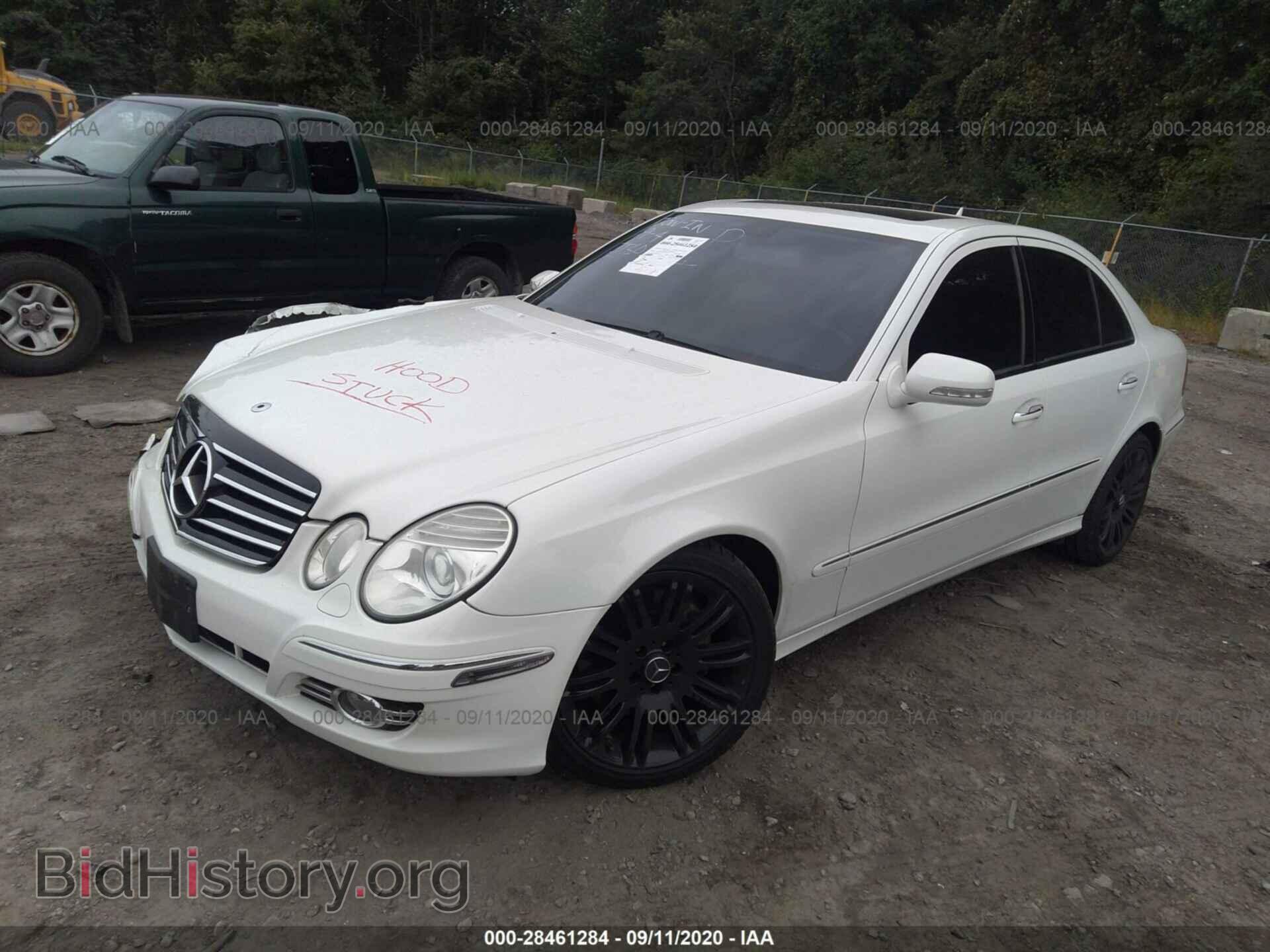 2007 MERCEDES-BENZ E-CLASS - VIN: WDBUF56X67B020073 - Фото 2