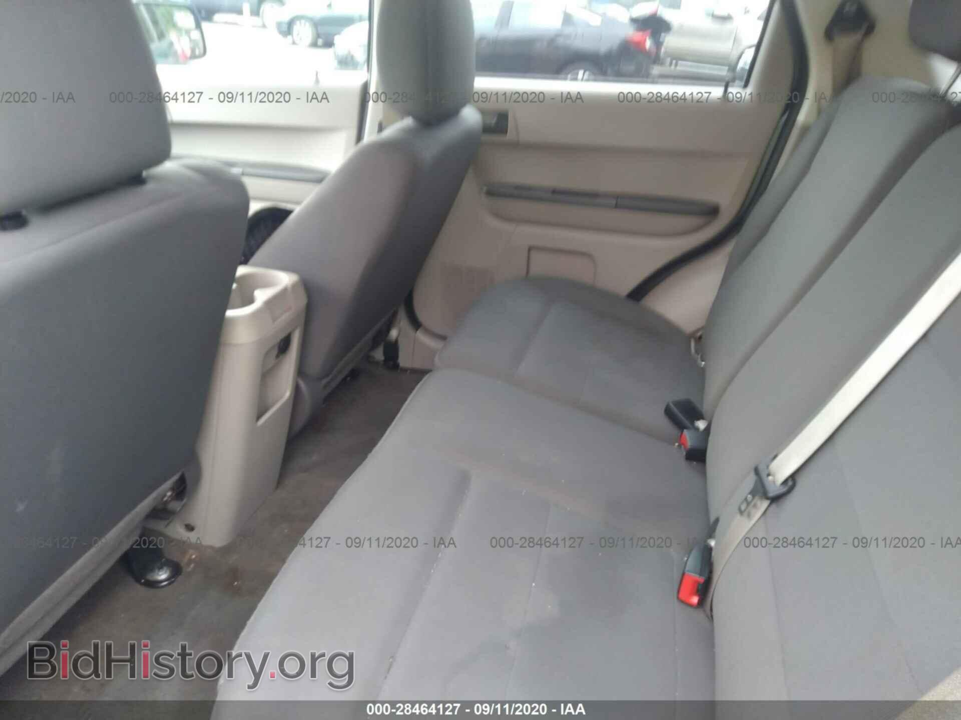 2011 FORD ESCAPE - VIN: 1FMCU0C70BKB89097 - Фото 8