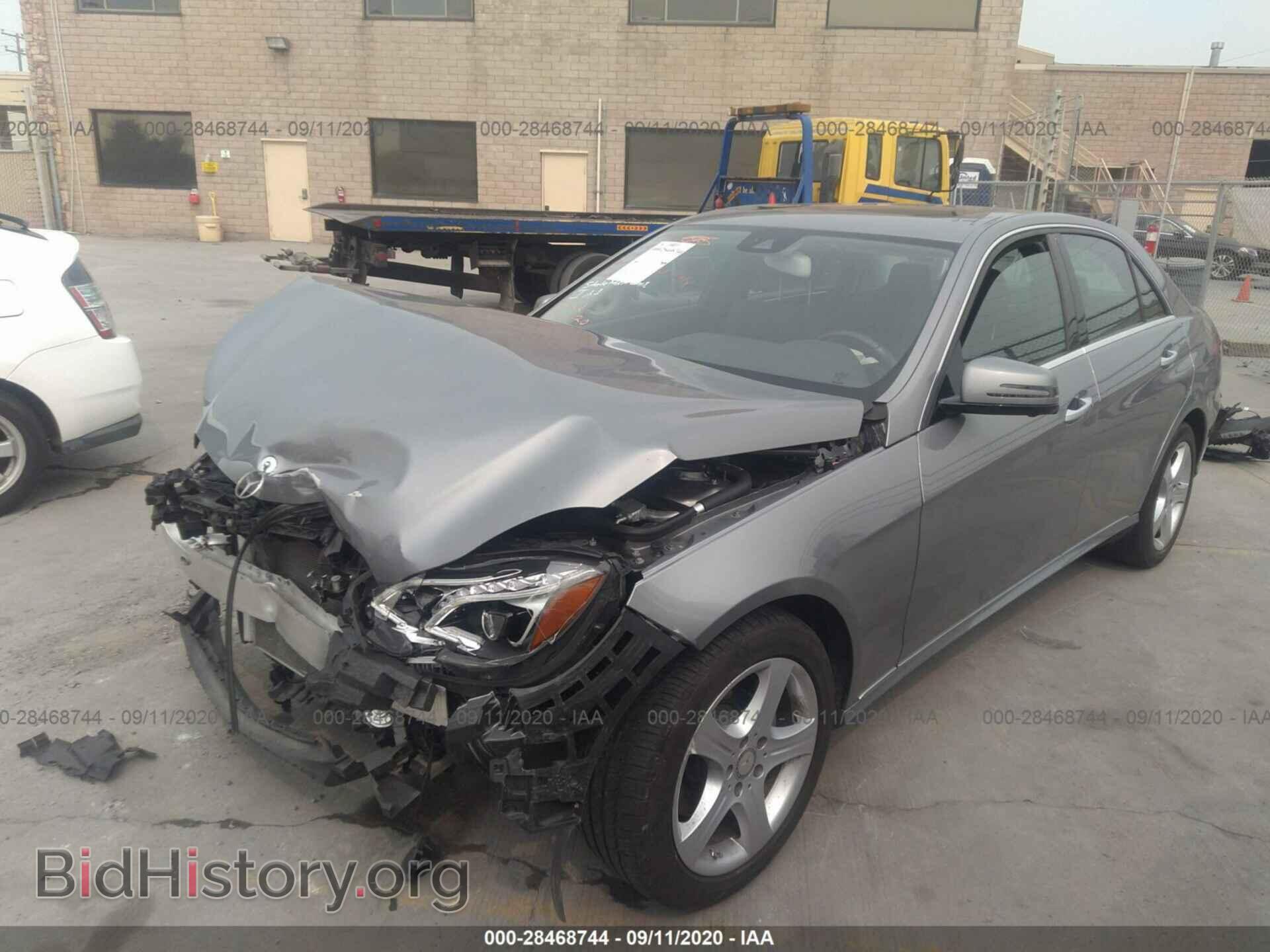 2014 MERCEDES-BENZ E-CLASS - VIN: WDDHF5KB9EA894200 - Фото 2