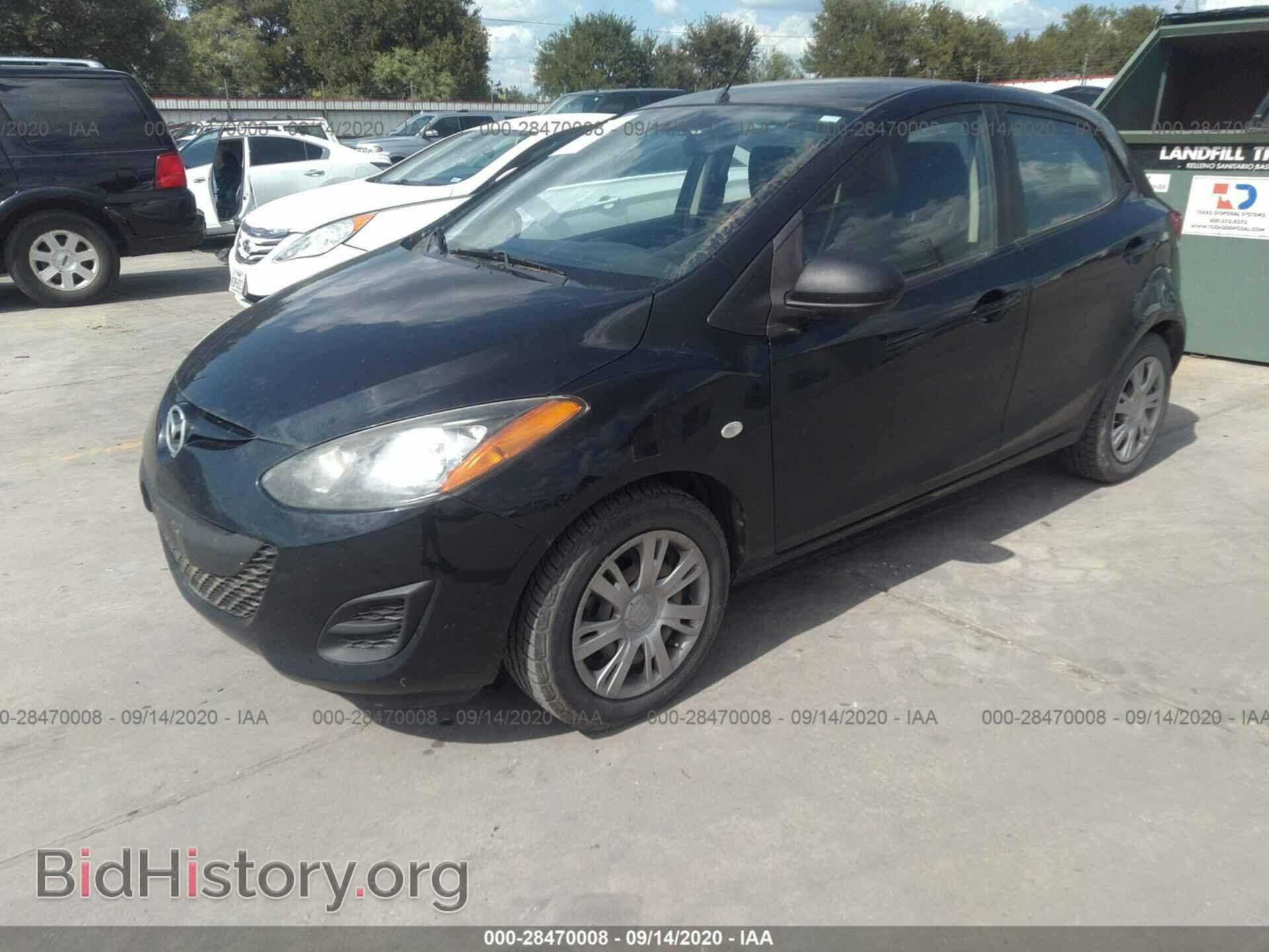 2014 MAZDA MAZDA2 - VIN: JM1DE1KYXE0184267 - Фото 2