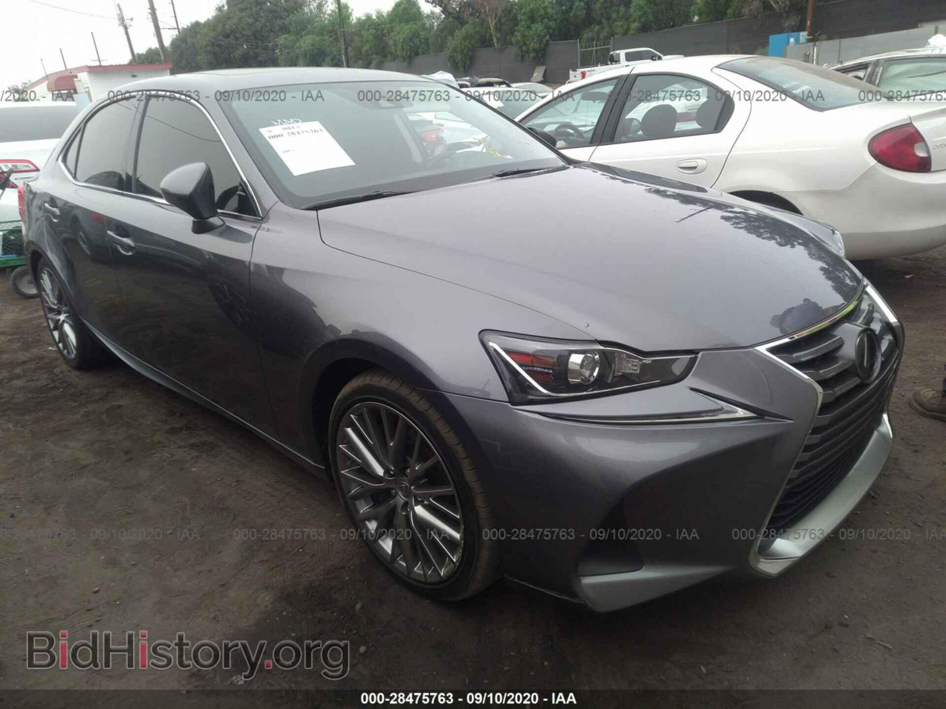 Фотография JTHBA1D22H5057398 - LEXUS IS 2017