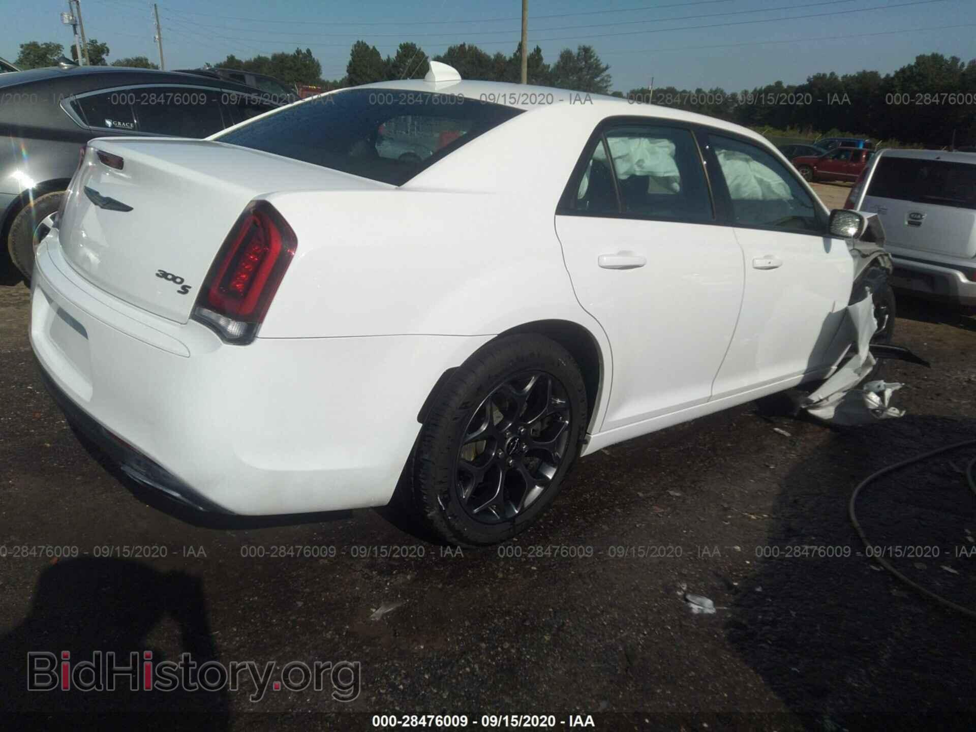 2018 CHRYSLER 300 - VIN: 2C3CCAGG7JH226602 - Фото 4