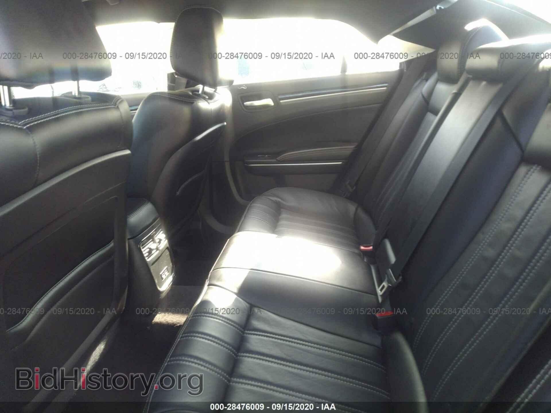 2018 CHRYSLER 300 - VIN: 2C3CCAGG7JH226602 - Фото 8