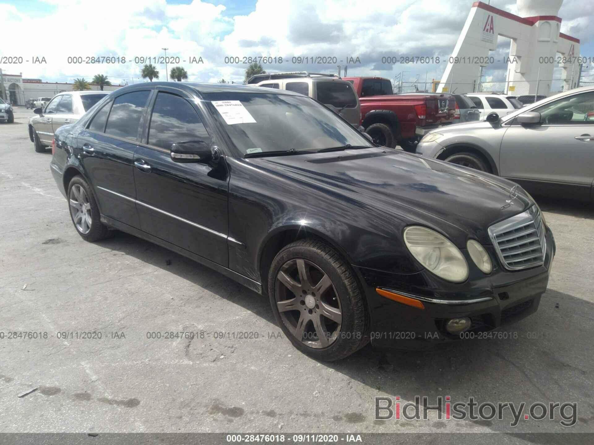 Photo WDBUF56XX7A988117 - MERCEDES-BENZ E-CLASS 2007