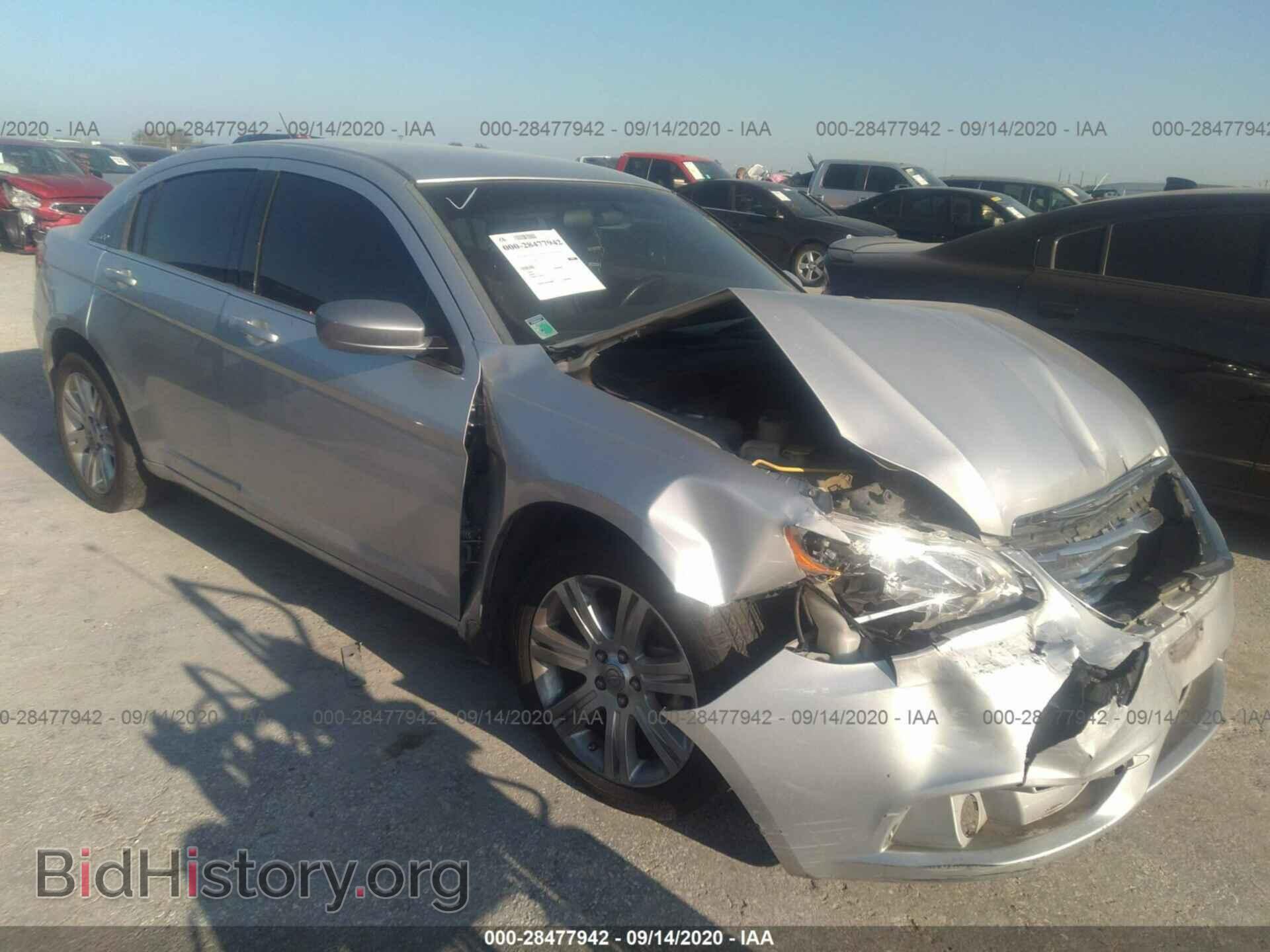 Фотография 1C3CCBBBXCN172773 - CHRYSLER 200 2012