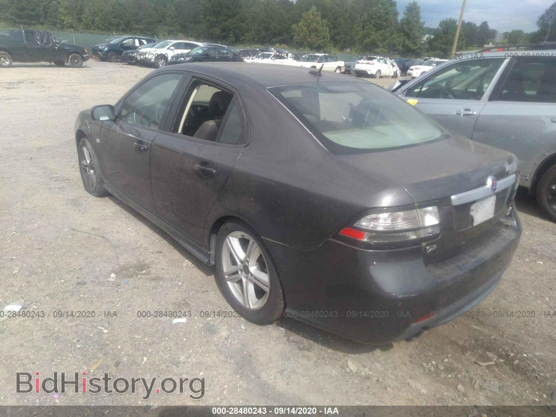 2011 SAAB 9-3 - VIN: YS3FA4BY7B1300450 - Photo 3