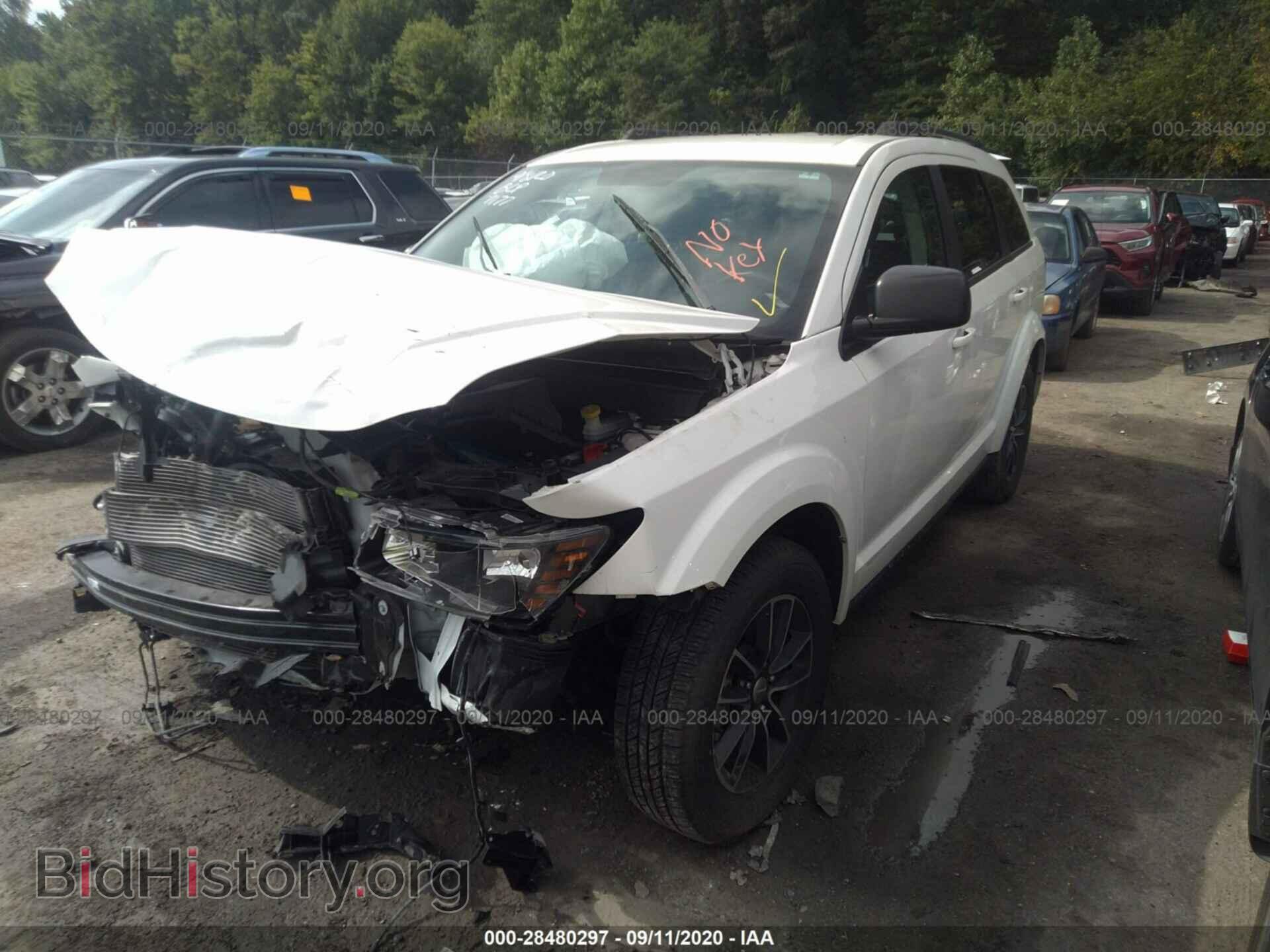 2017 DODGE JOURNEY - VIN: 3C4PDCAB9HT573823 - Фото 2