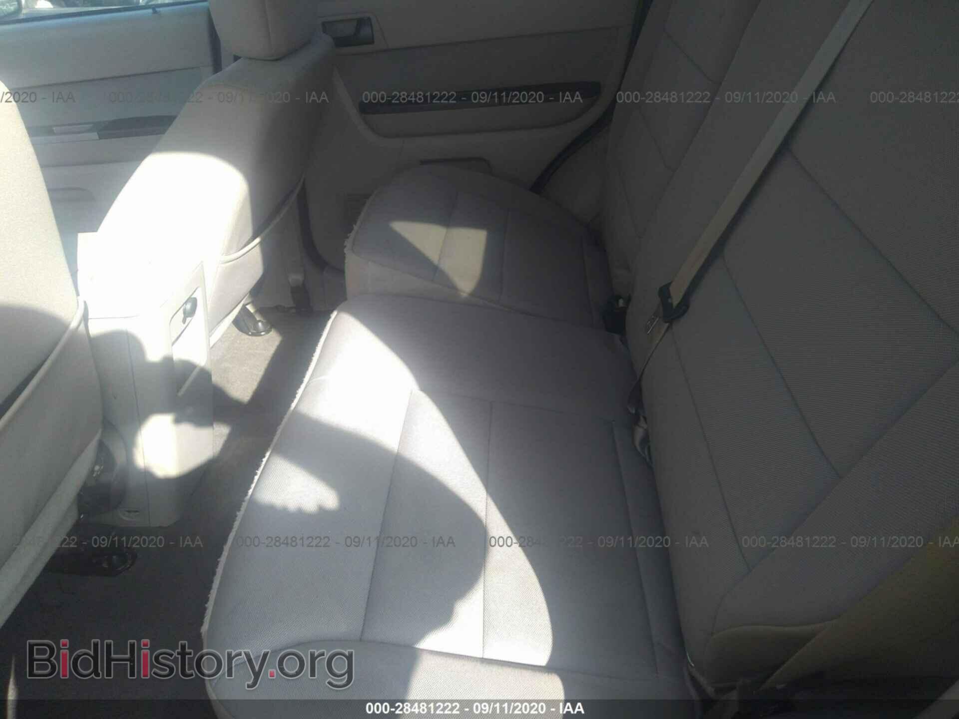 2011 FORD ESCAPE - VIN: 1FMCU9D71BKA62507 - Фото 8