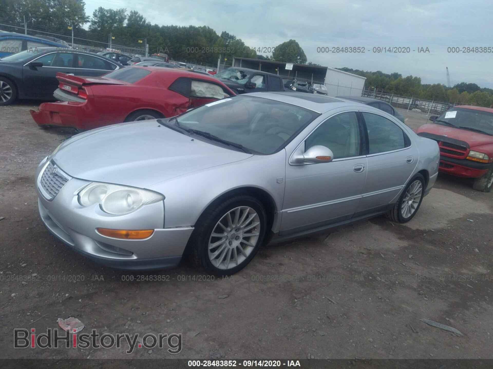 2002 CHRYSLER 300M - VIN: 2C3HE76K02H185952 - Photo 2