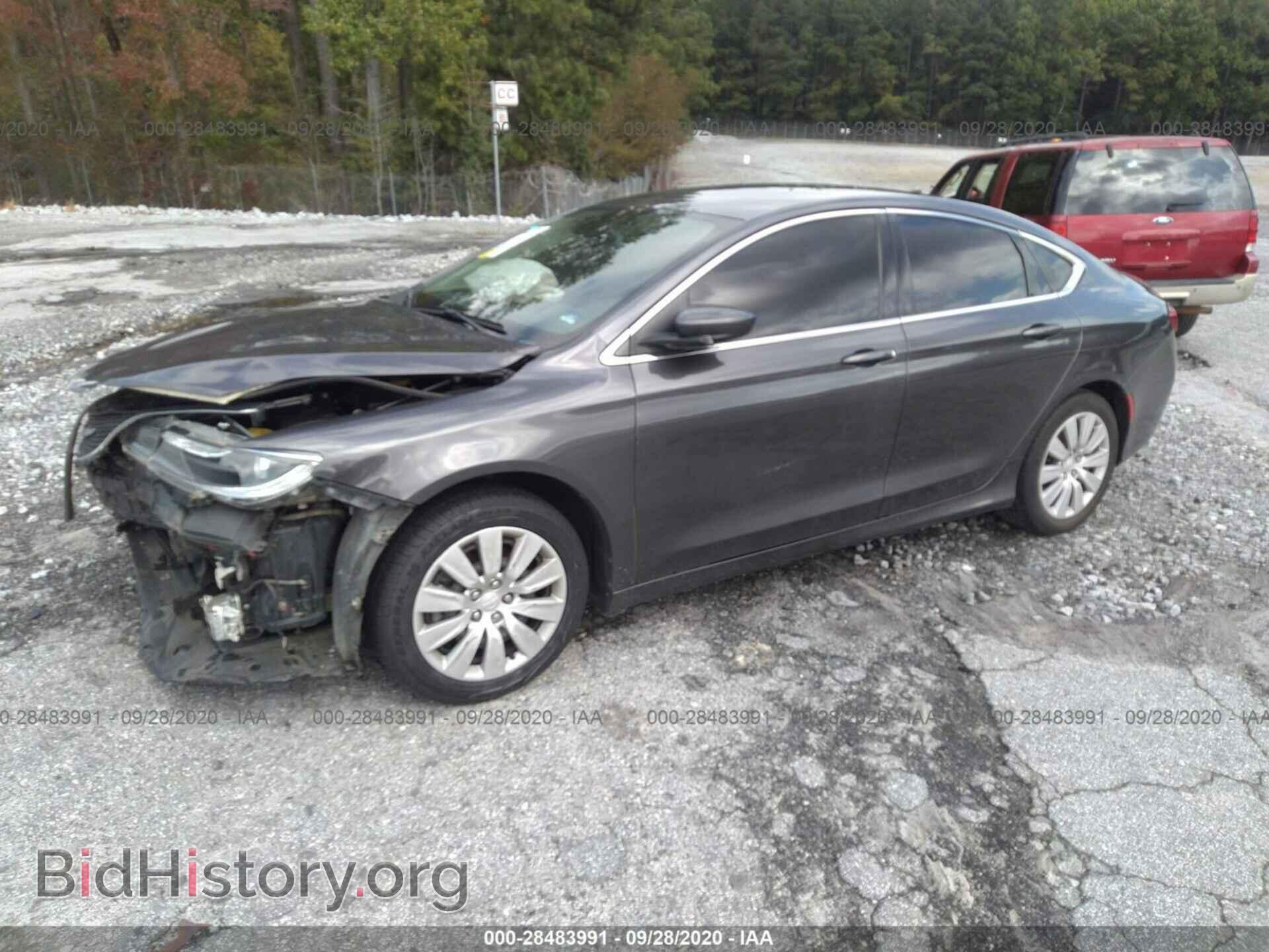 2015 CHRYSLER 200 - VIN: 1C3CCCFB9FN569749 - Фото 2