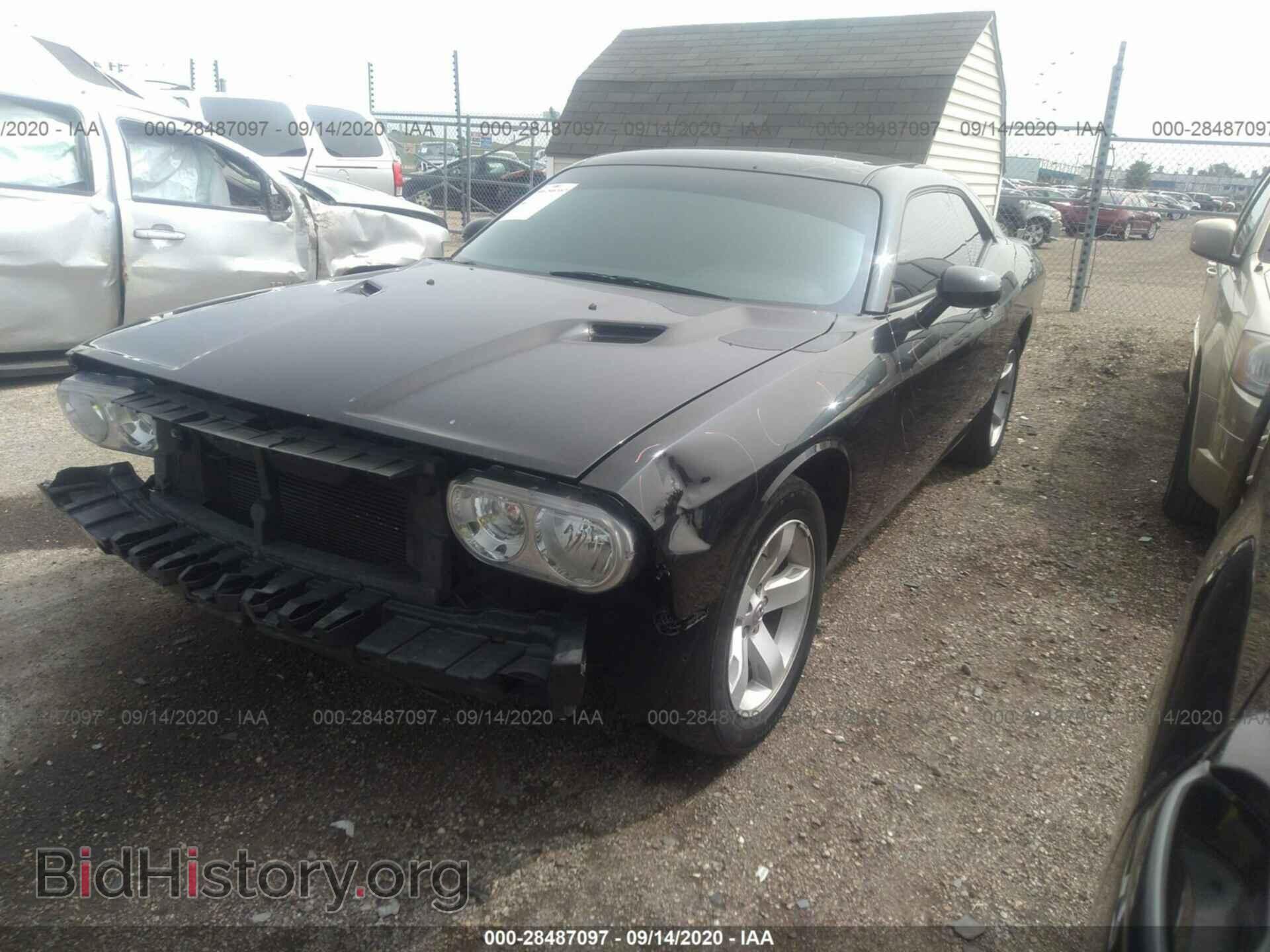 2010 DODGE CHALLENGER - VIN: 2B3CJ4DV2AH218916 - Photo 2