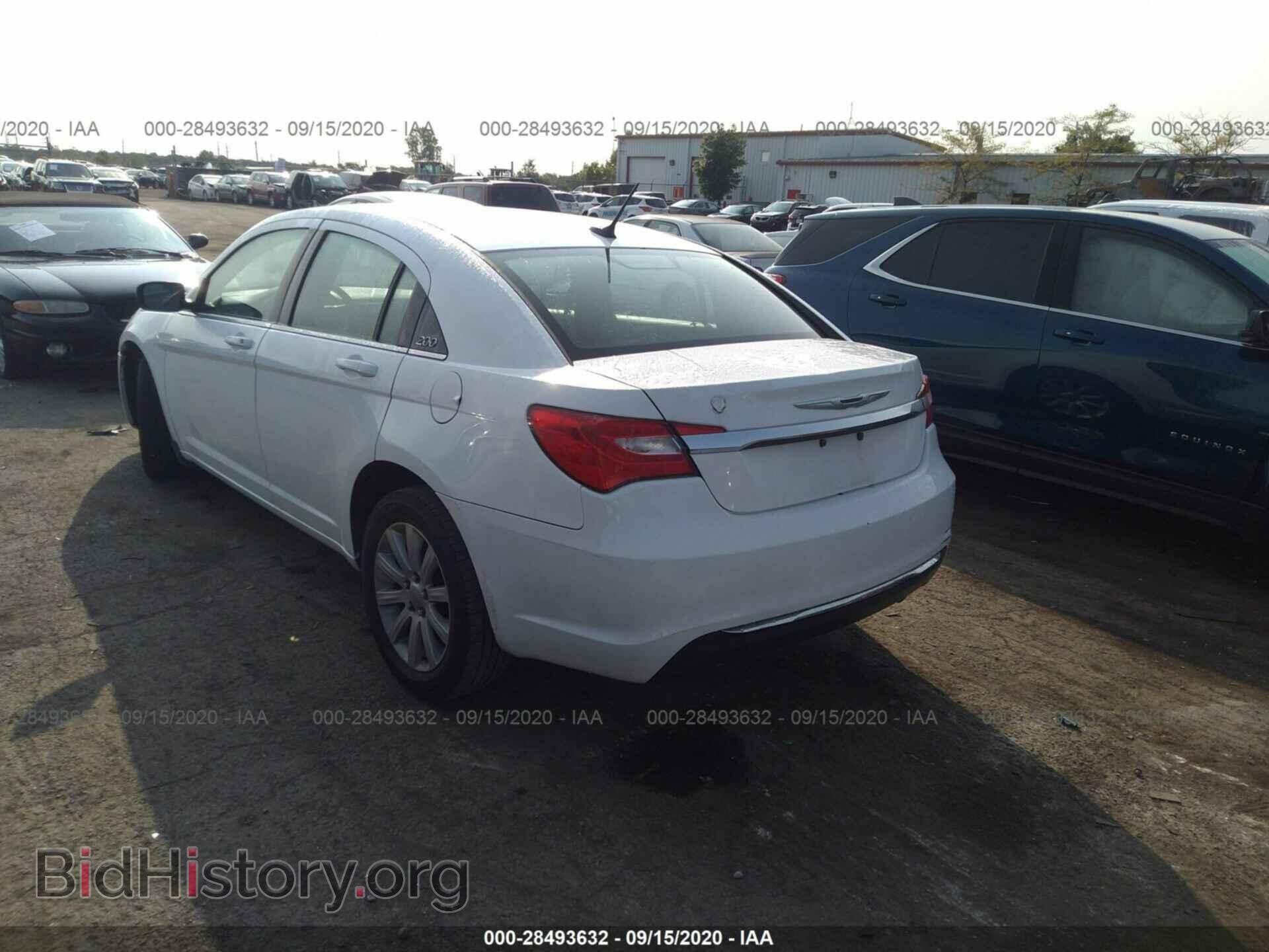 2012 CHRYSLER 200 - VIN: 1C3CCBBB4CN124587 - Фото 3
