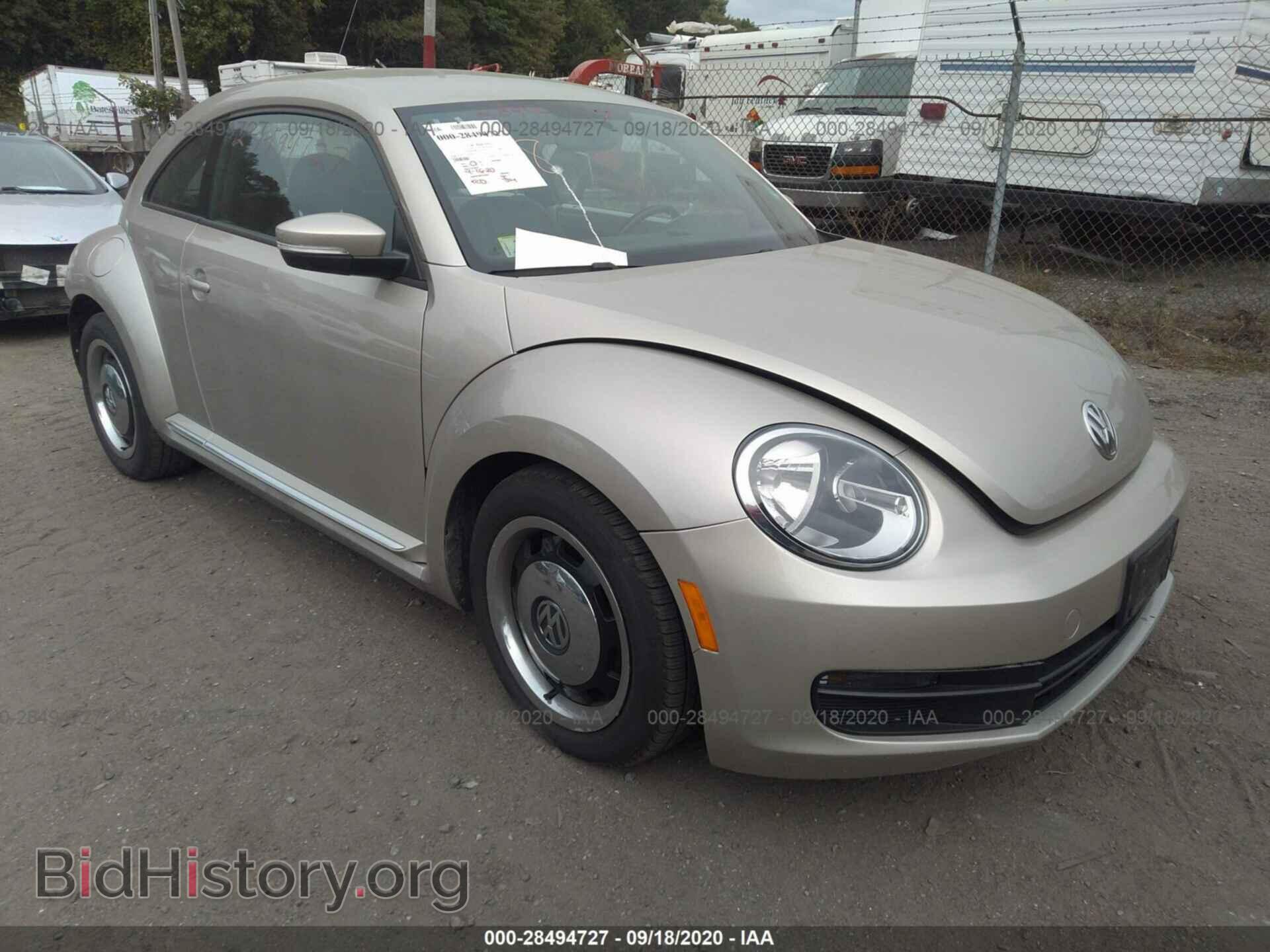 Фотография 3VWJP7AT8CM647357 - VOLKSWAGEN BEETLE 2012