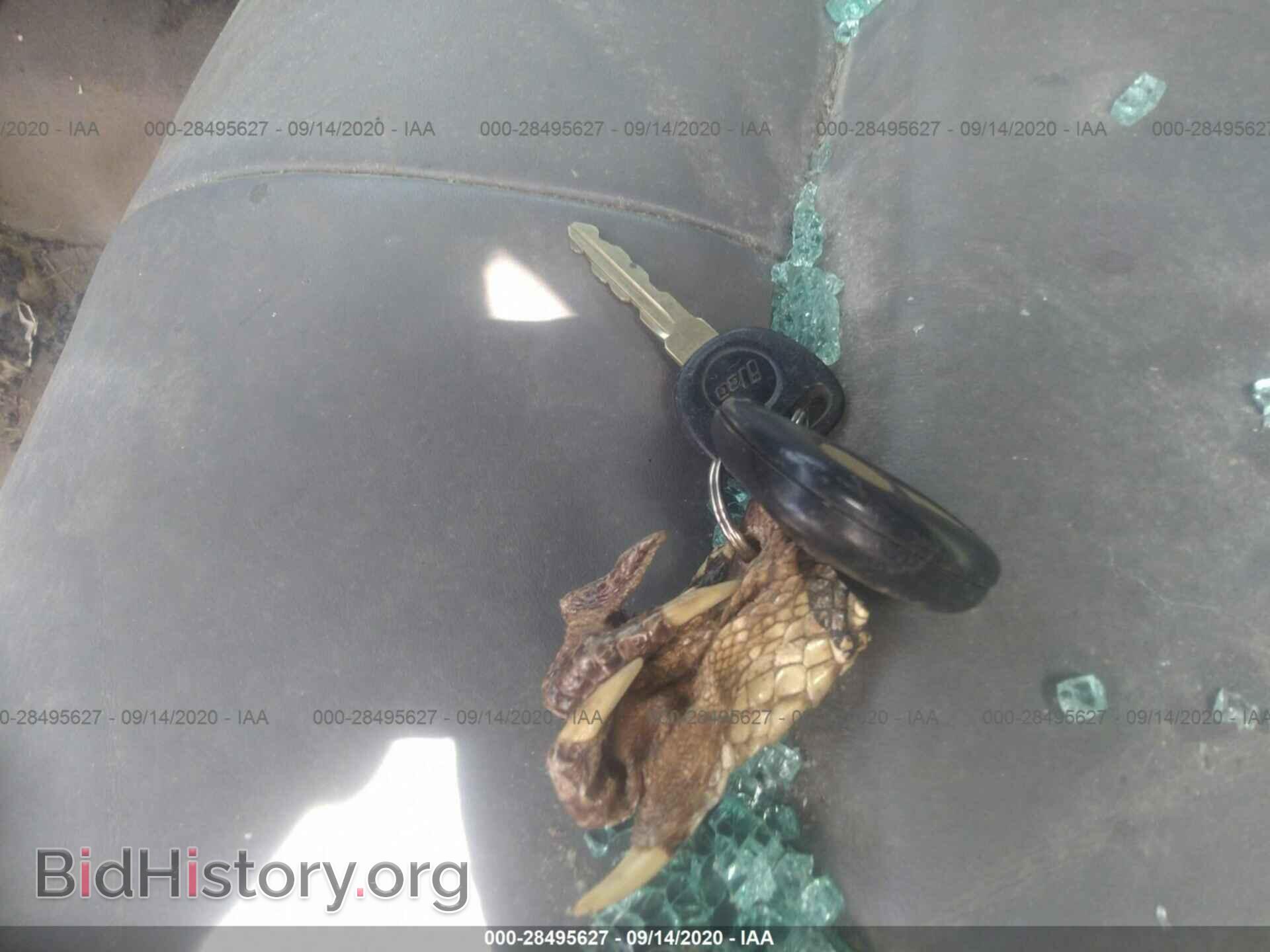 2004 CADILLAC DEVILLE - VIN: 1G6KD54Y54U241483 - Photo 11