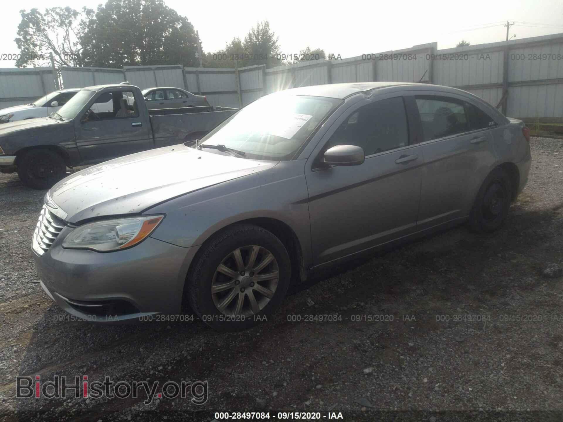 2014 CHRYSLER 200 - VIN: 1C3CCBBB3EN102129 - Фото 2