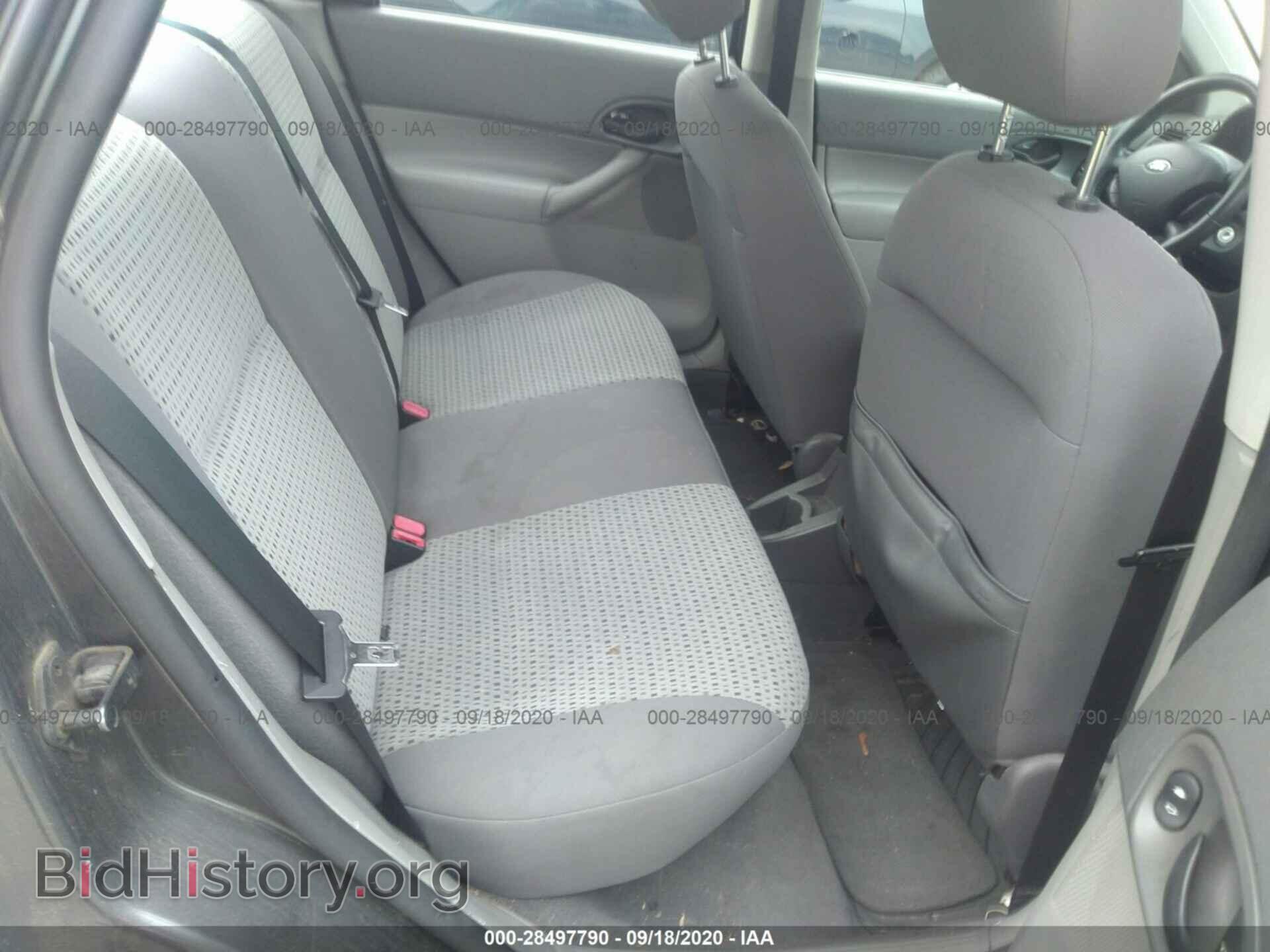 2005 FORD FOCUS - VIN: 1FAFP34N55W311981 - Фото 8