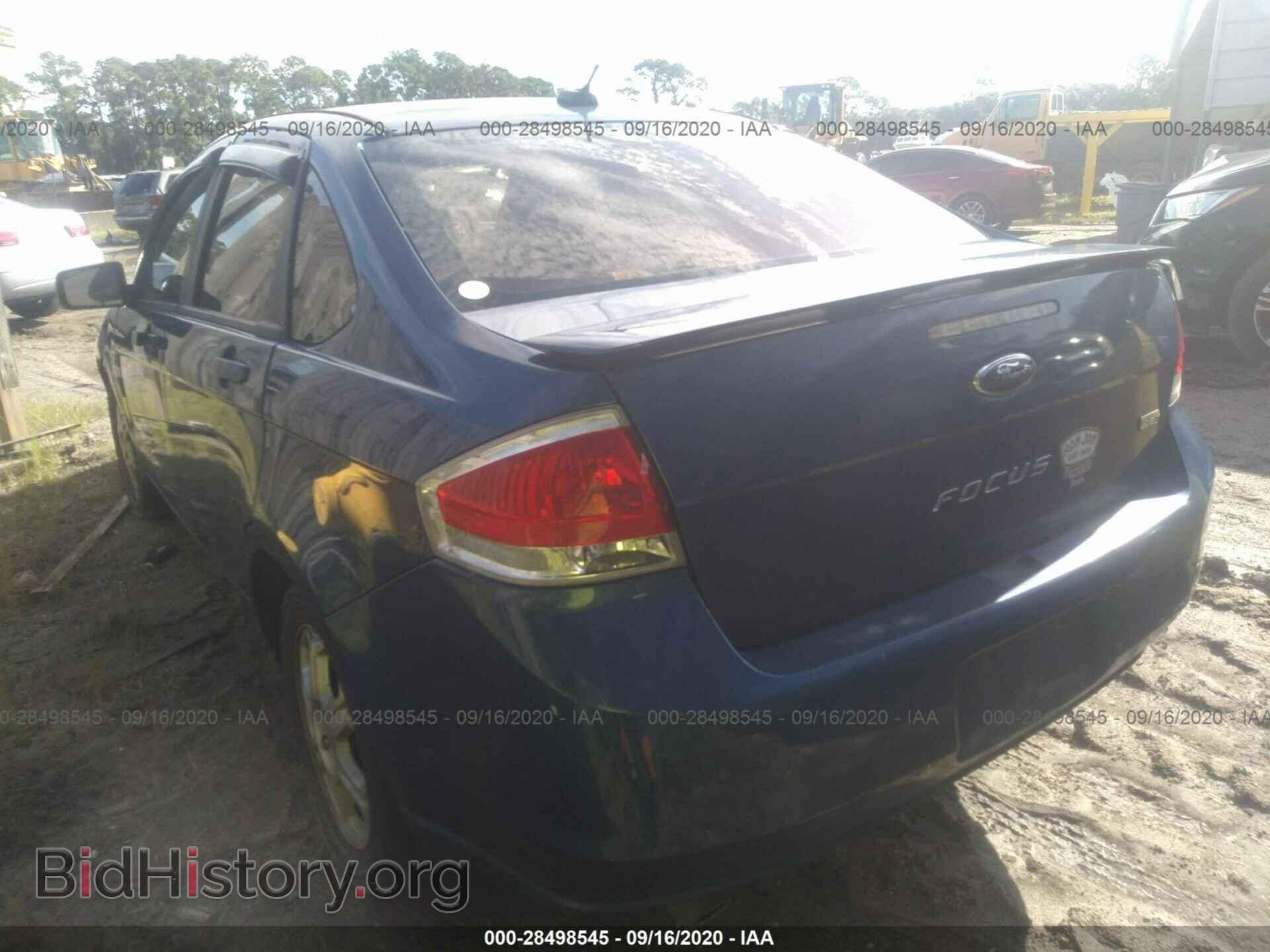 2008 FORD FOCUS - VIN: 1FAHP35N78W197462 - Фото 3